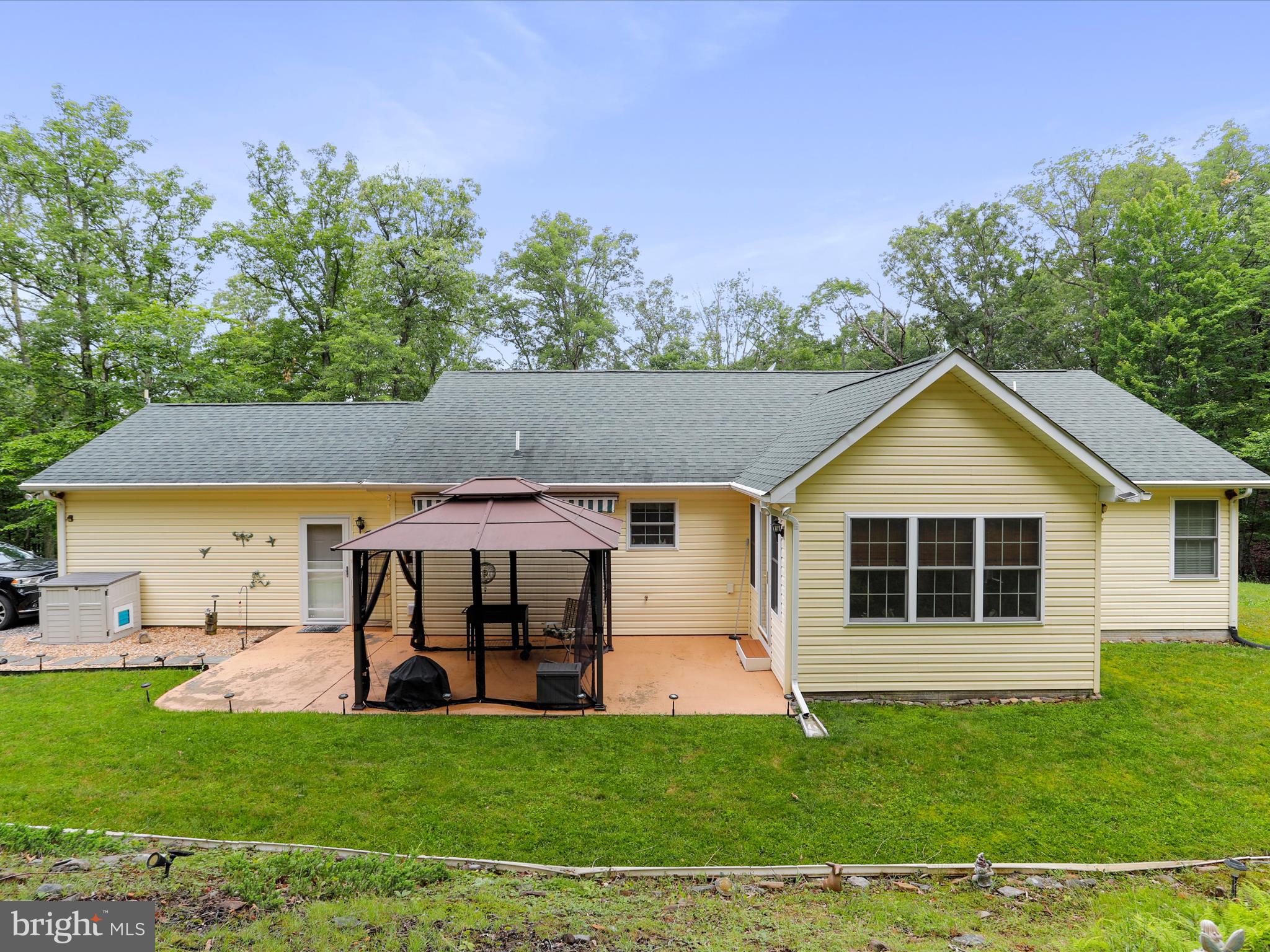 BRISTOL SPRINGS - Residential