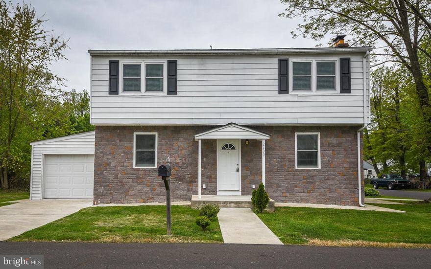 2490 Finley Ave is a corner lot with side yard on a quiet street just off of Rt. 13 and a two minute ride to I95. This home boasts an open floor plan with kitchen, dining area and family room with fireplace. Kitchen features all stainless steel appliances, gas cooking, granite counters, recessed lighting and tiled backsplash. There is a small room with outside access than could be used as a mudroom. On the other side of the house is a living area, laundry room, full bath and garage access. Upstairs are four nicely sized bedrooms and a full bath with tiled stall shower, dual granite vanities and tiled floors.  2 heating zones. Call today to see this updated home!