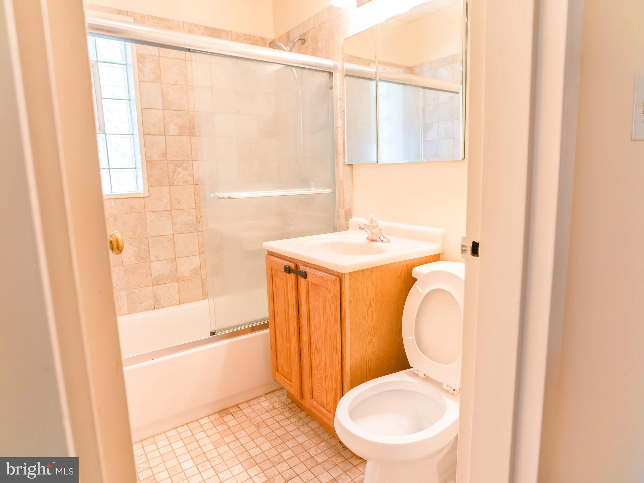 MONTICELLO FOREST - Residential Lease