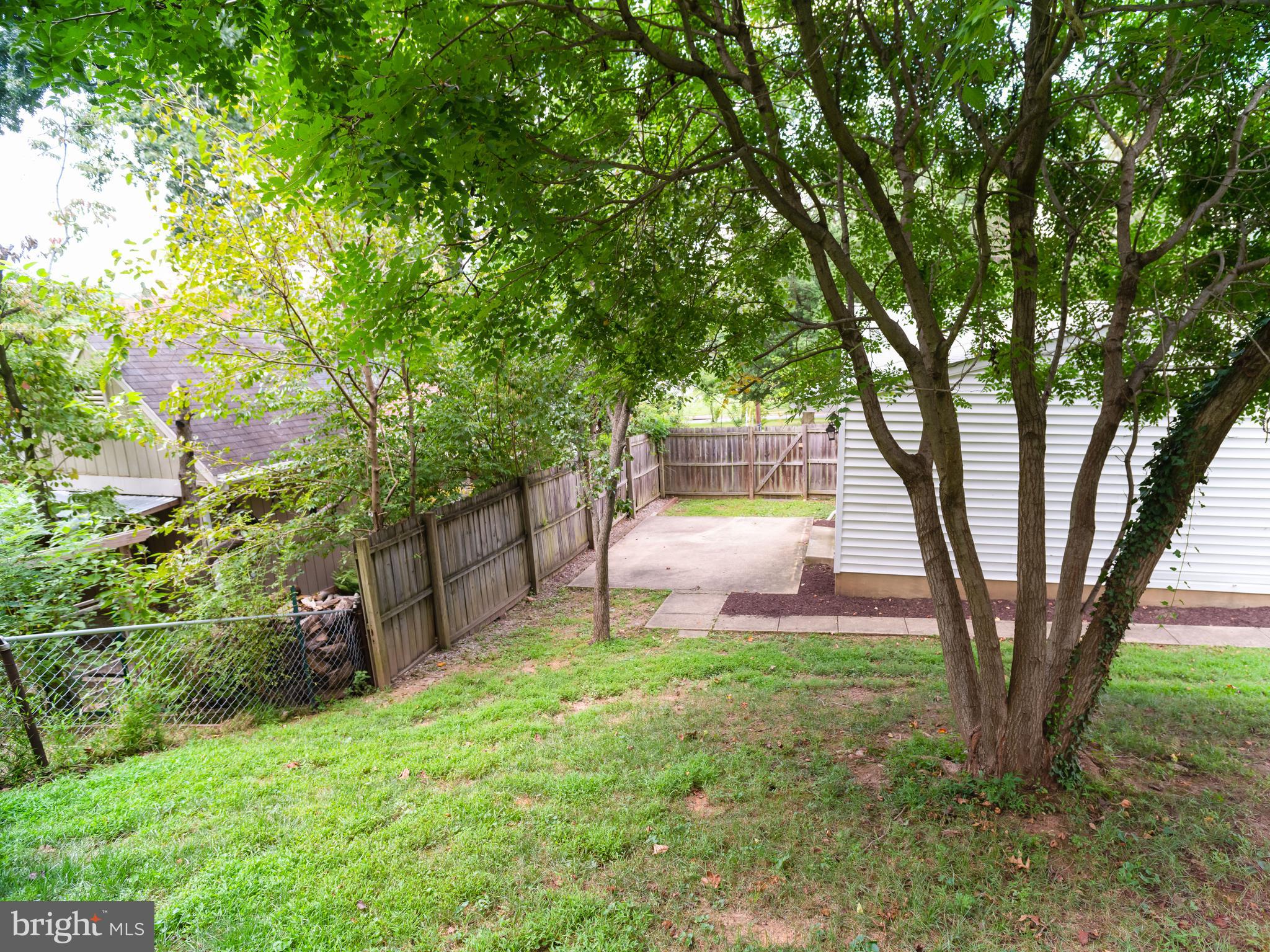 MONTICELLO FOREST - Residential Lease