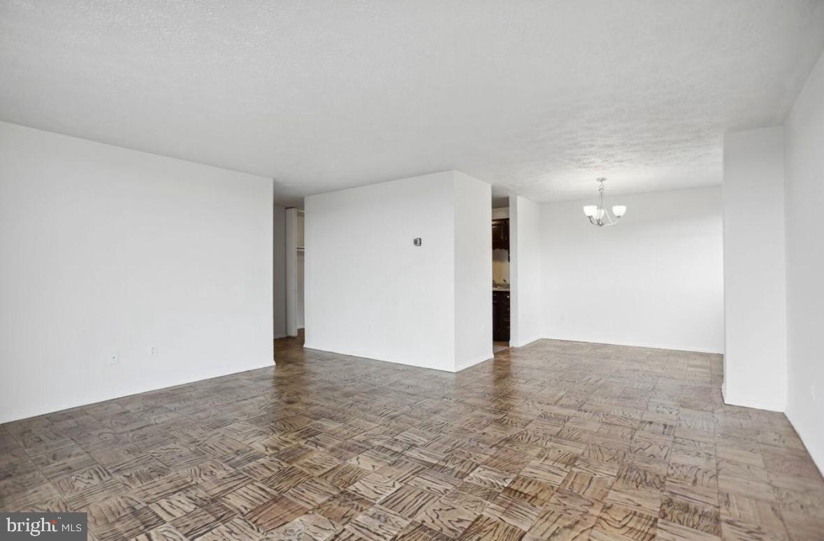 BOLLING BROOK TOWERS - Residential Lease