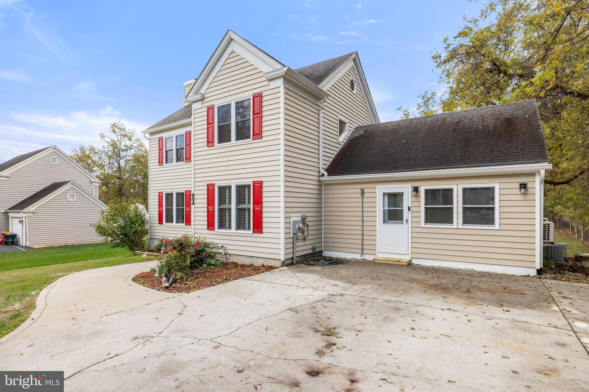 SPRING VALLEY - Residential