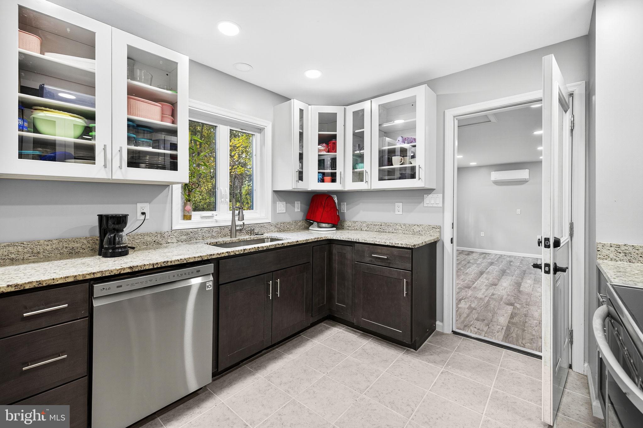 SPRING VALLEY - Residential