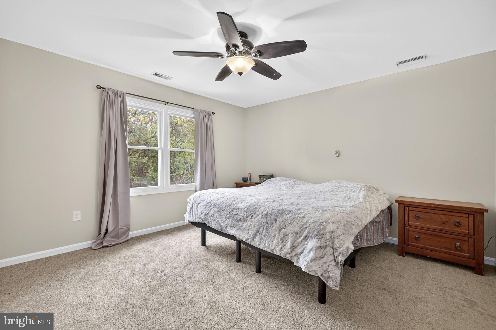 SPRING VALLEY - Residential