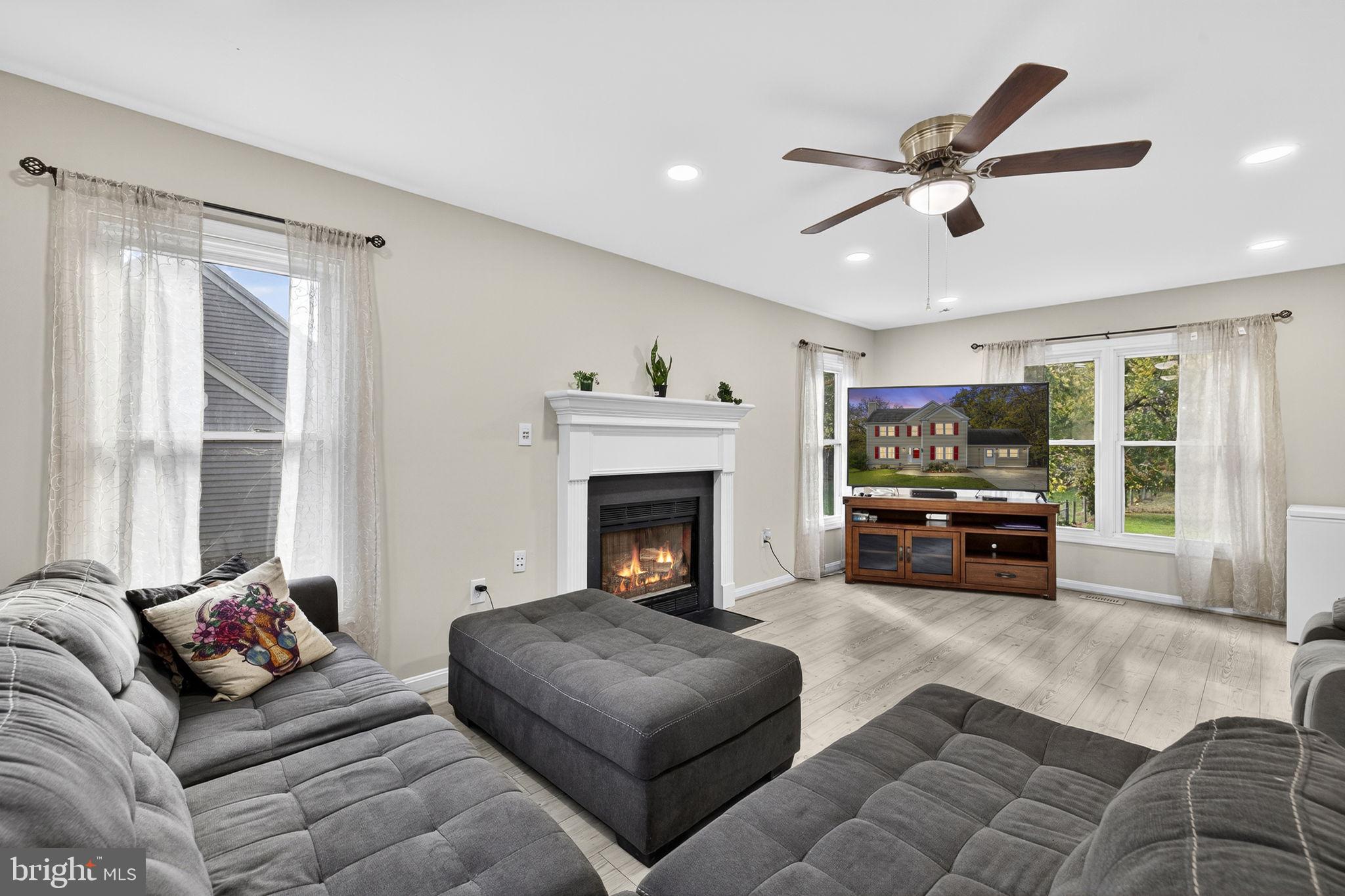 SPRING VALLEY - Residential