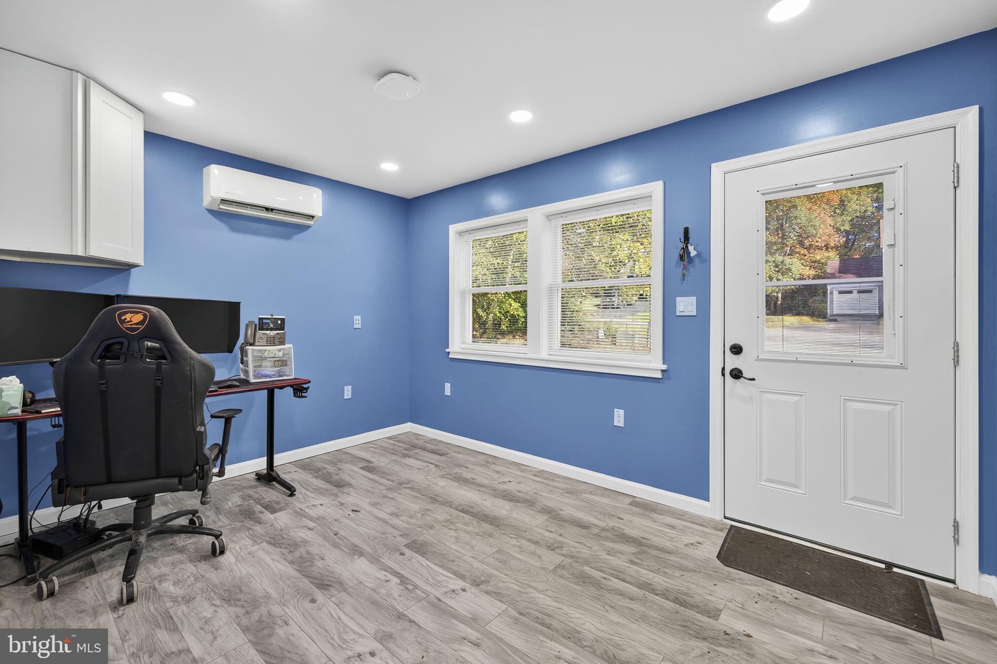 SPRING VALLEY - Residential