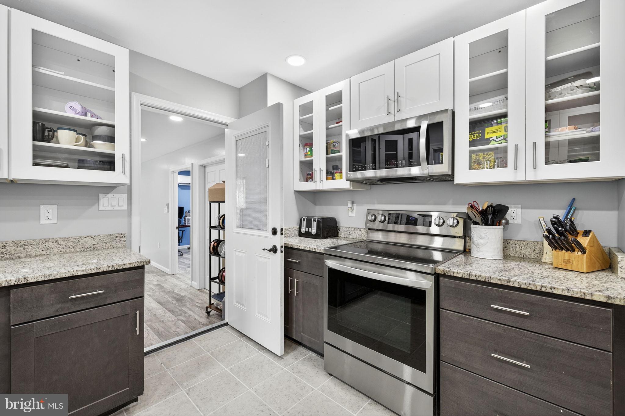 SPRING VALLEY - Residential