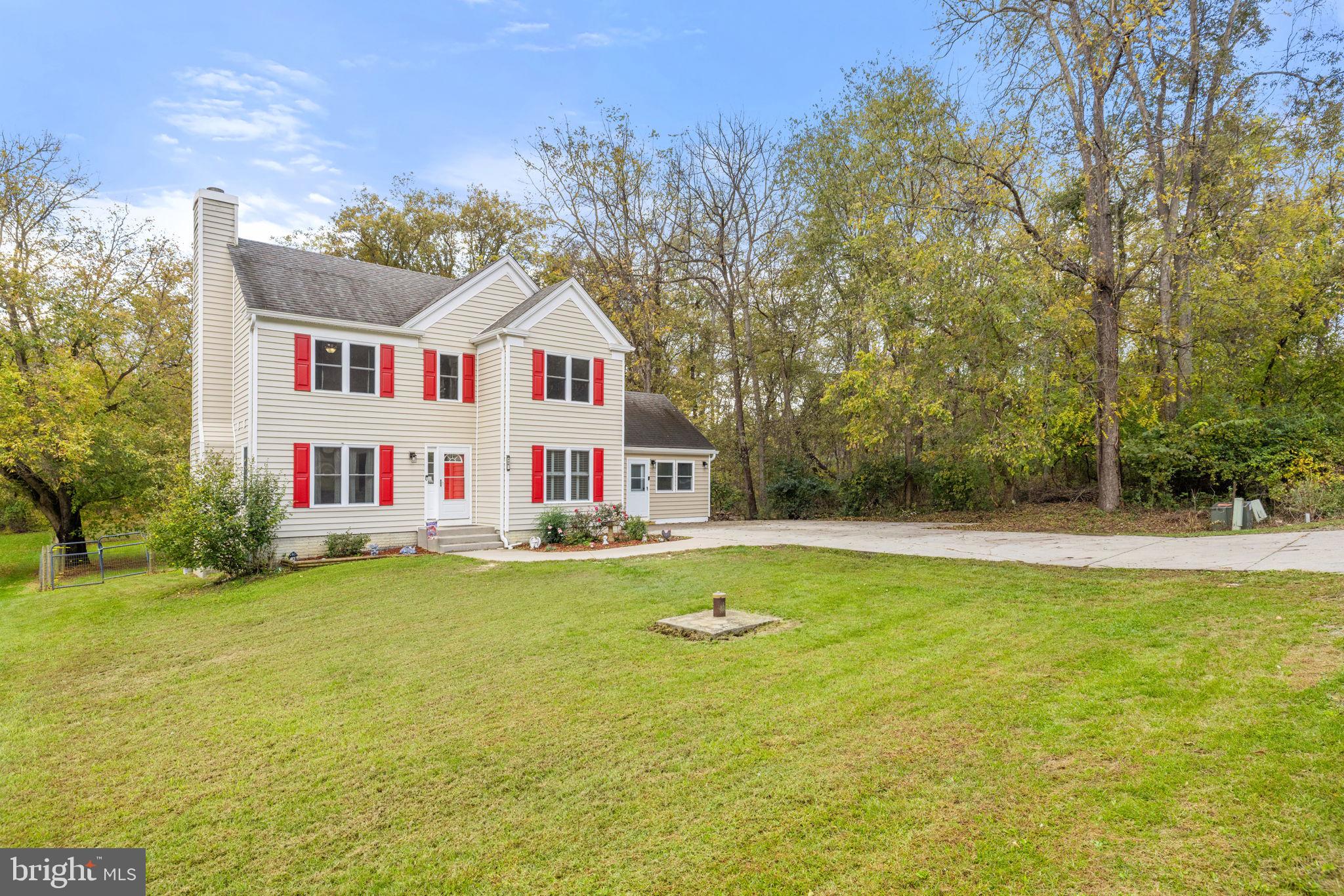 776 THOROUGHBRED DRIVE