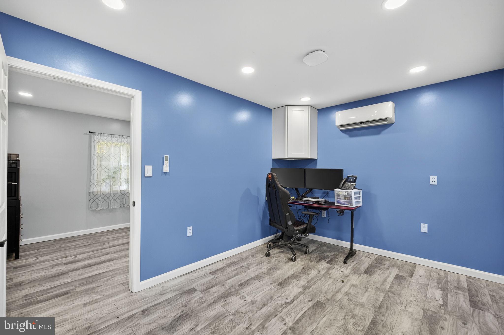 SPRING VALLEY - Residential