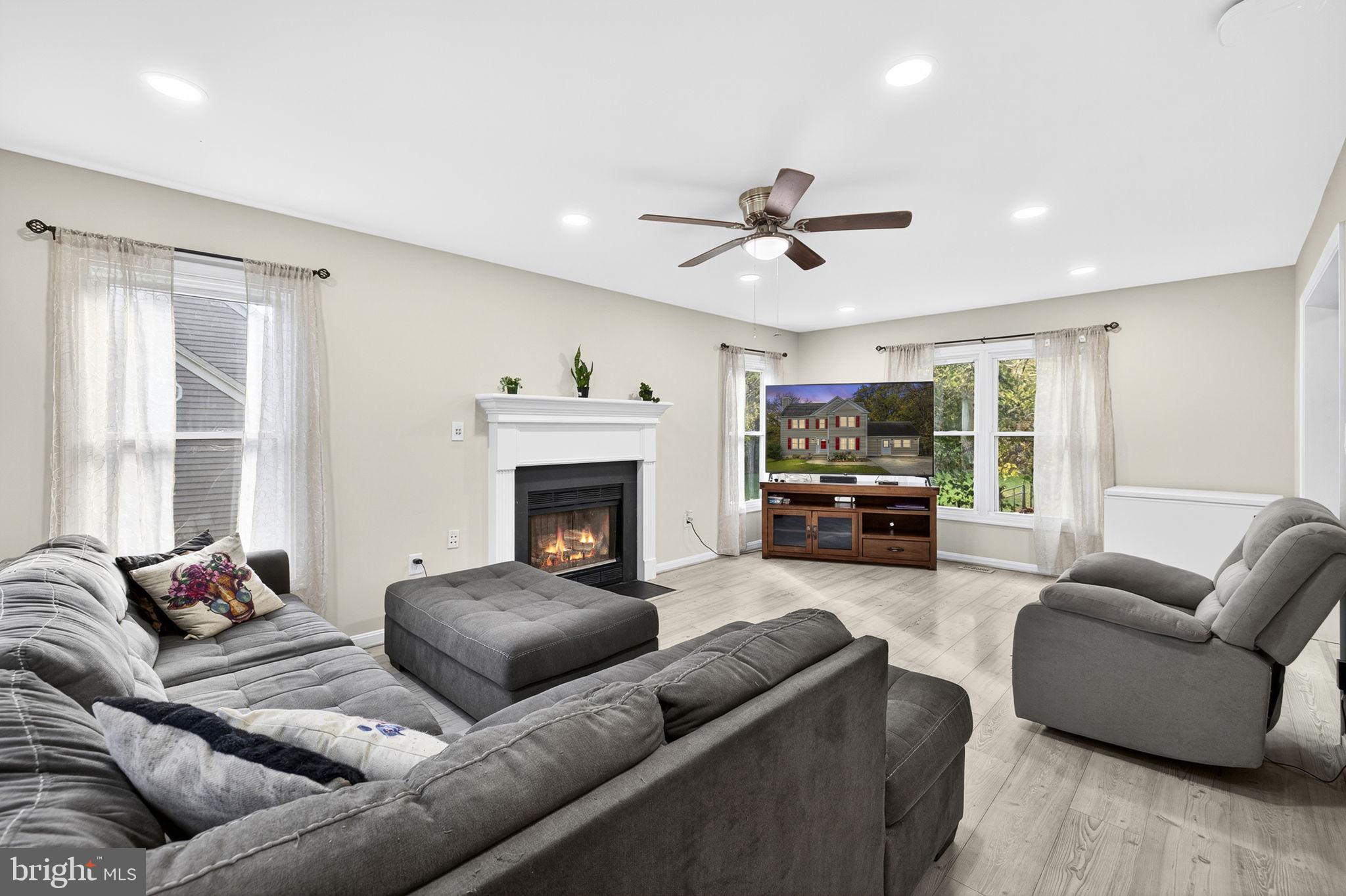 SPRING VALLEY - Residential