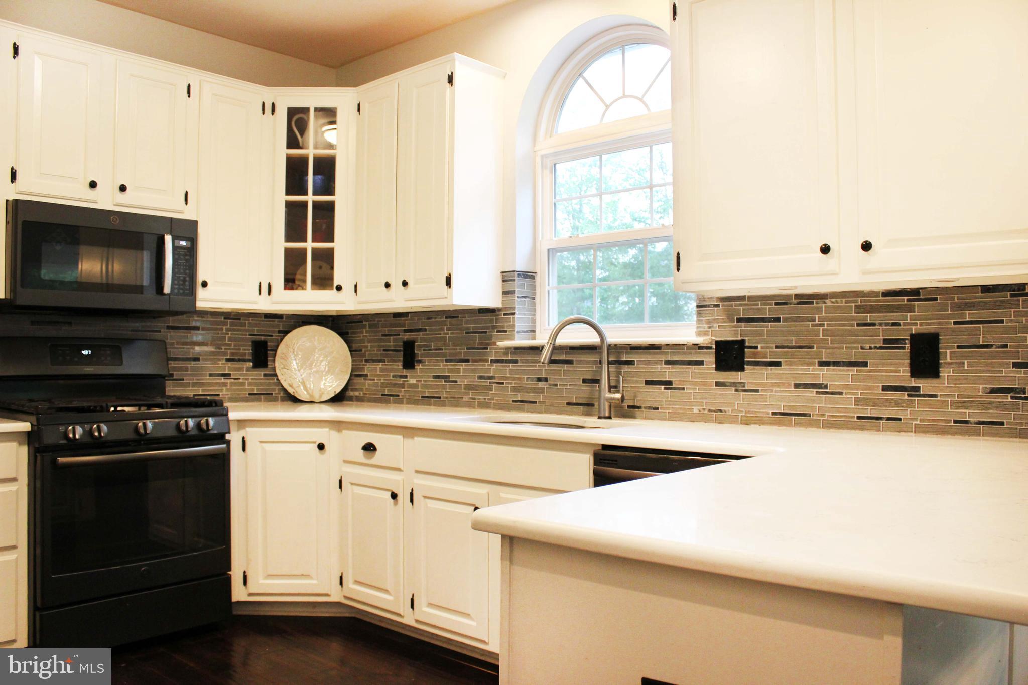 3277 DOVECOTE