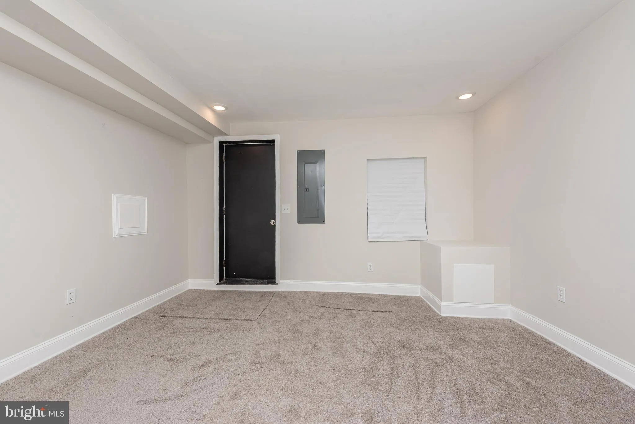 Baltimore, Maryland 21217, United States, 4 Bedrooms Bedrooms, ,5 BathroomsBathrooms,Residential,Active,31422