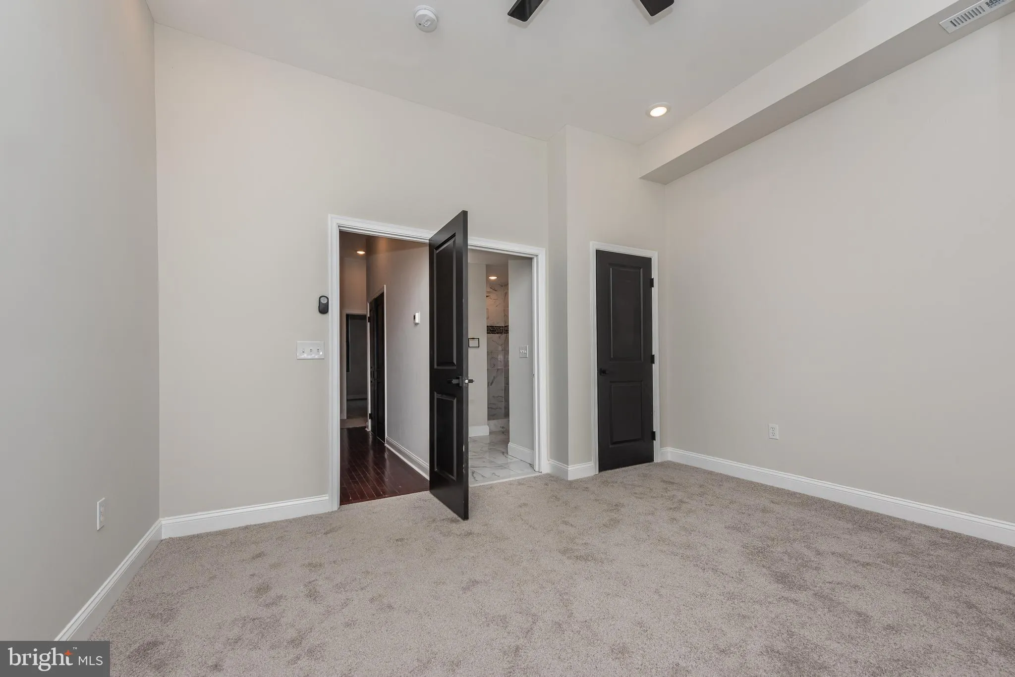 Baltimore, Maryland 21217, United States, 4 Bedrooms Bedrooms, ,5 BathroomsBathrooms,Residential,Active,31422