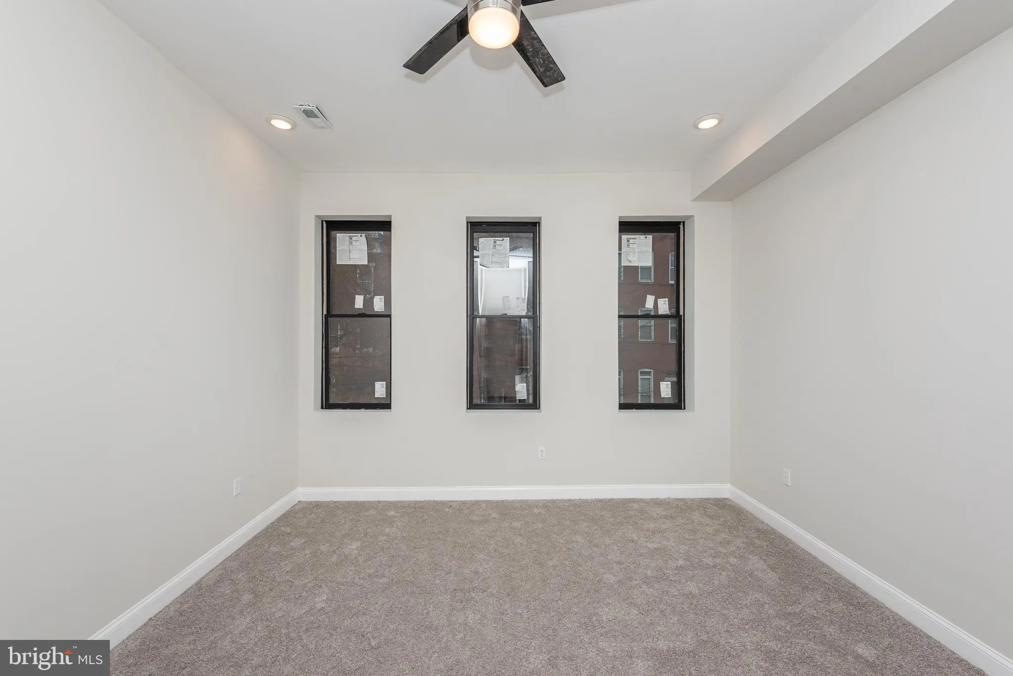 Baltimore, Maryland 21217, United States, 4 Bedrooms Bedrooms, ,5 BathroomsBathrooms,Residential,Active,31422
