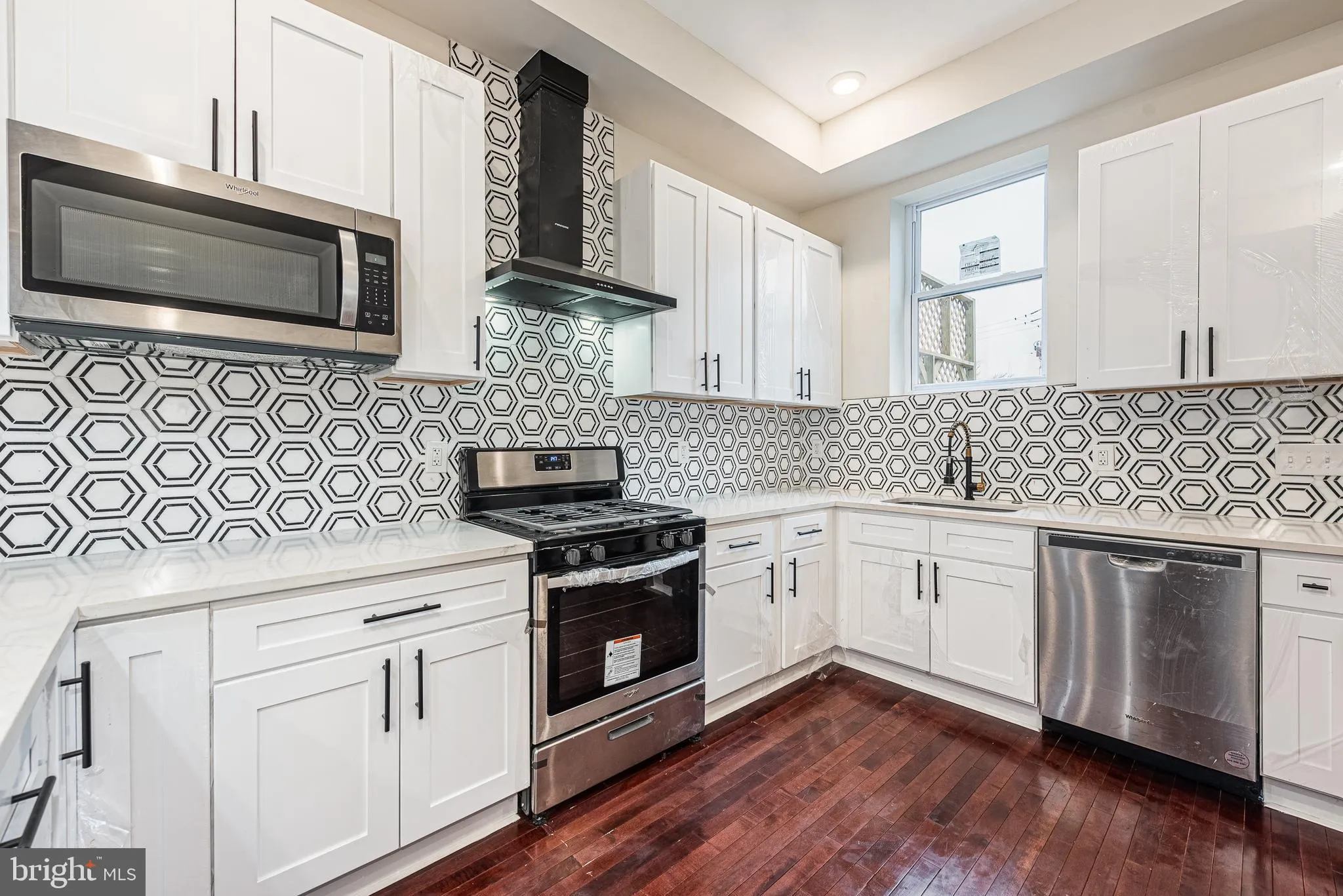 Baltimore, Maryland 21217, United States, 4 Bedrooms Bedrooms, ,5 BathroomsBathrooms,Residential,Active,31422