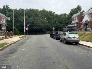 112 E COLONIAL STREET