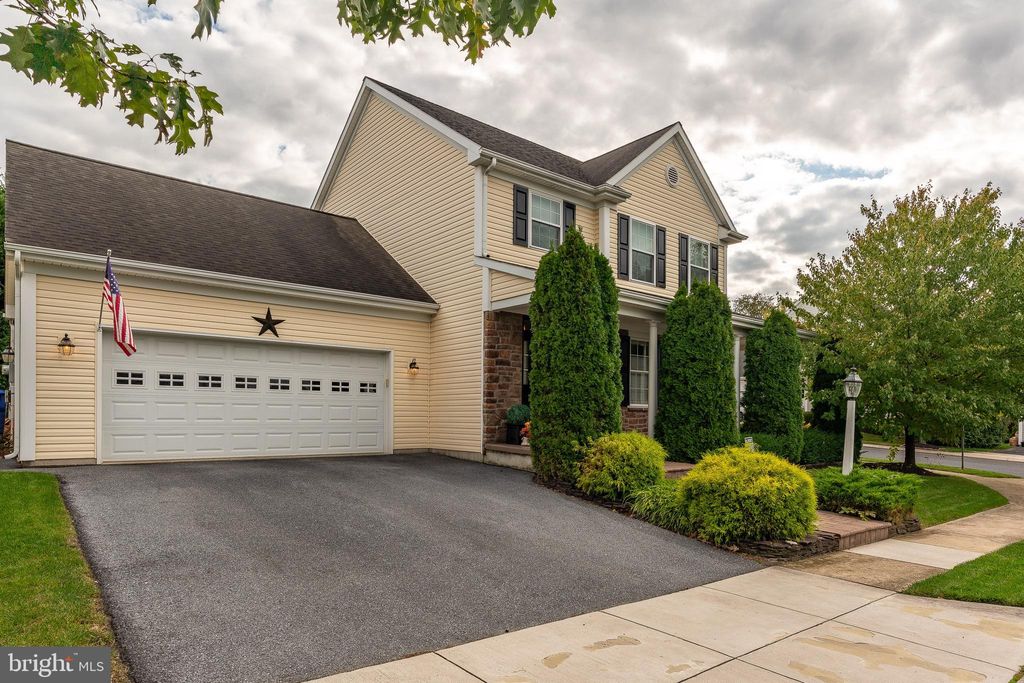 Photo of 292 Steepbank Road, Lancaster, PA 17602 (MLS # PALA2042320)