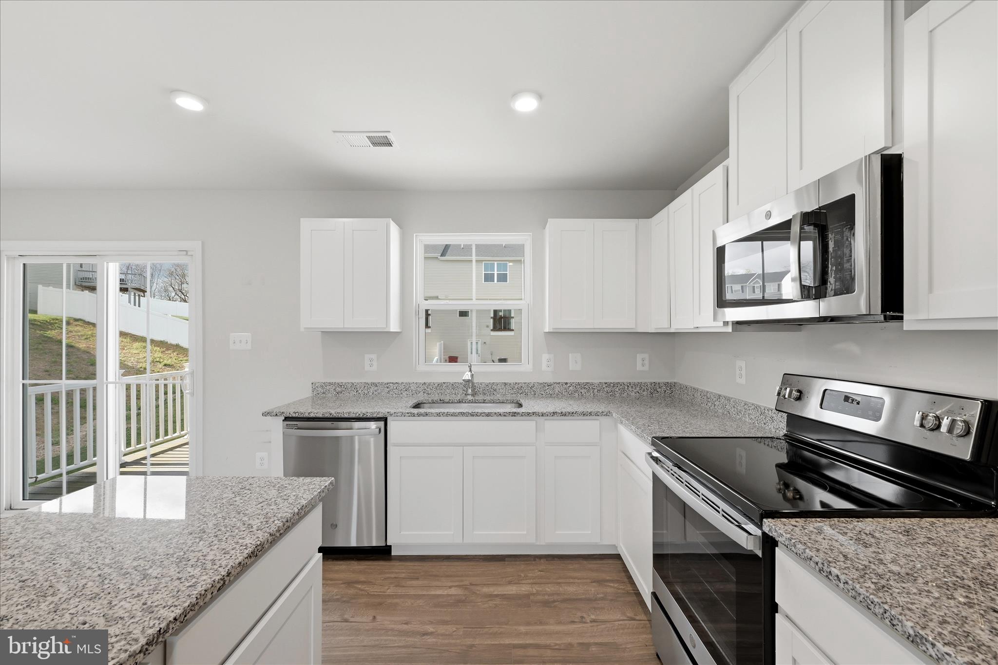 STONECREST - Residential