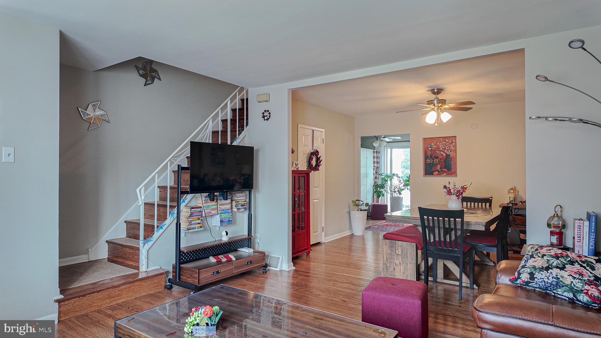 3520 CHURCHILL LANE