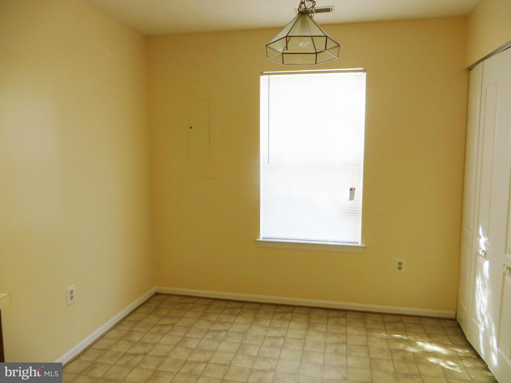 LAUREL GLEN - Residential Lease