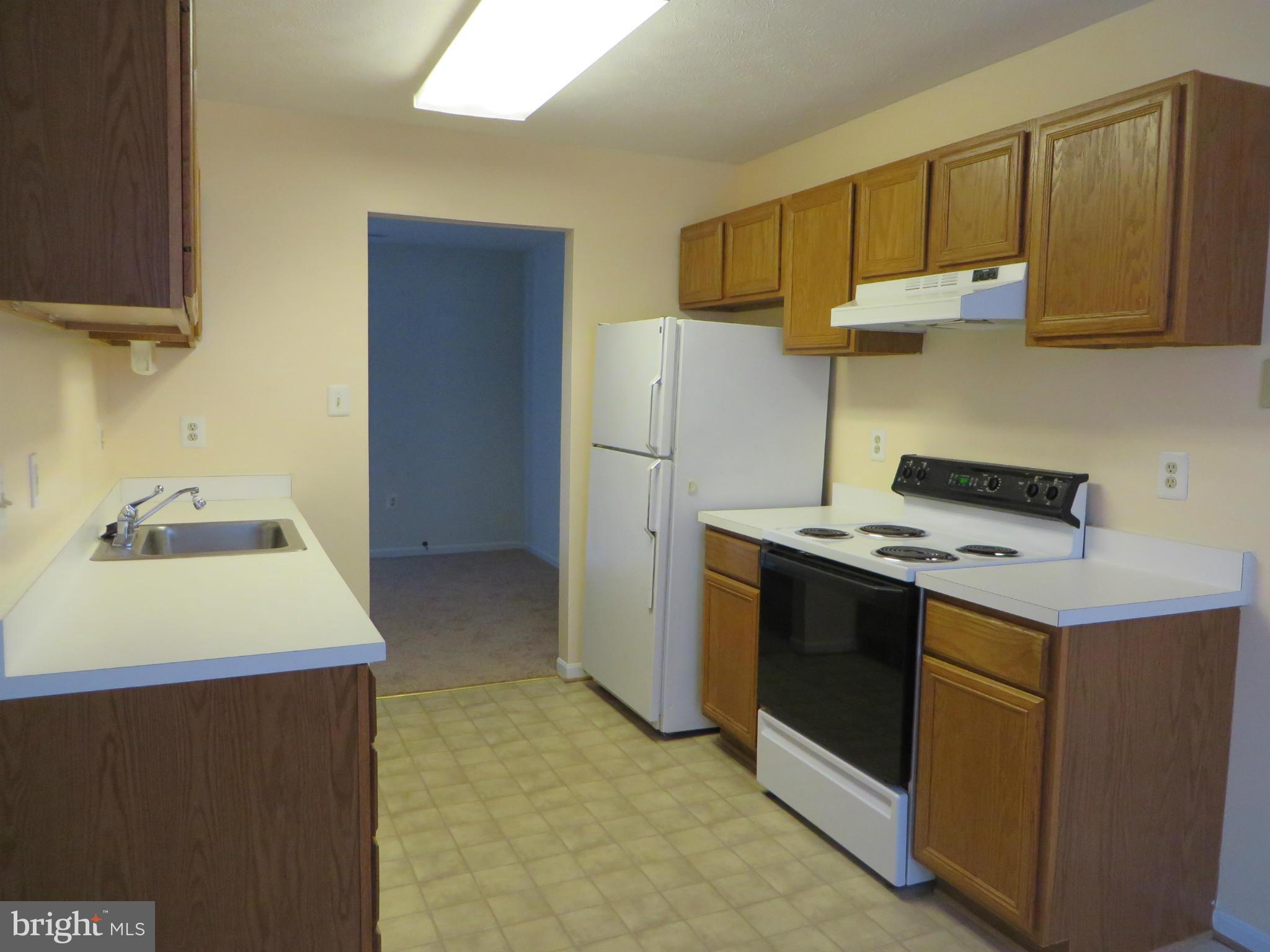 LAUREL GLEN - Residential Lease