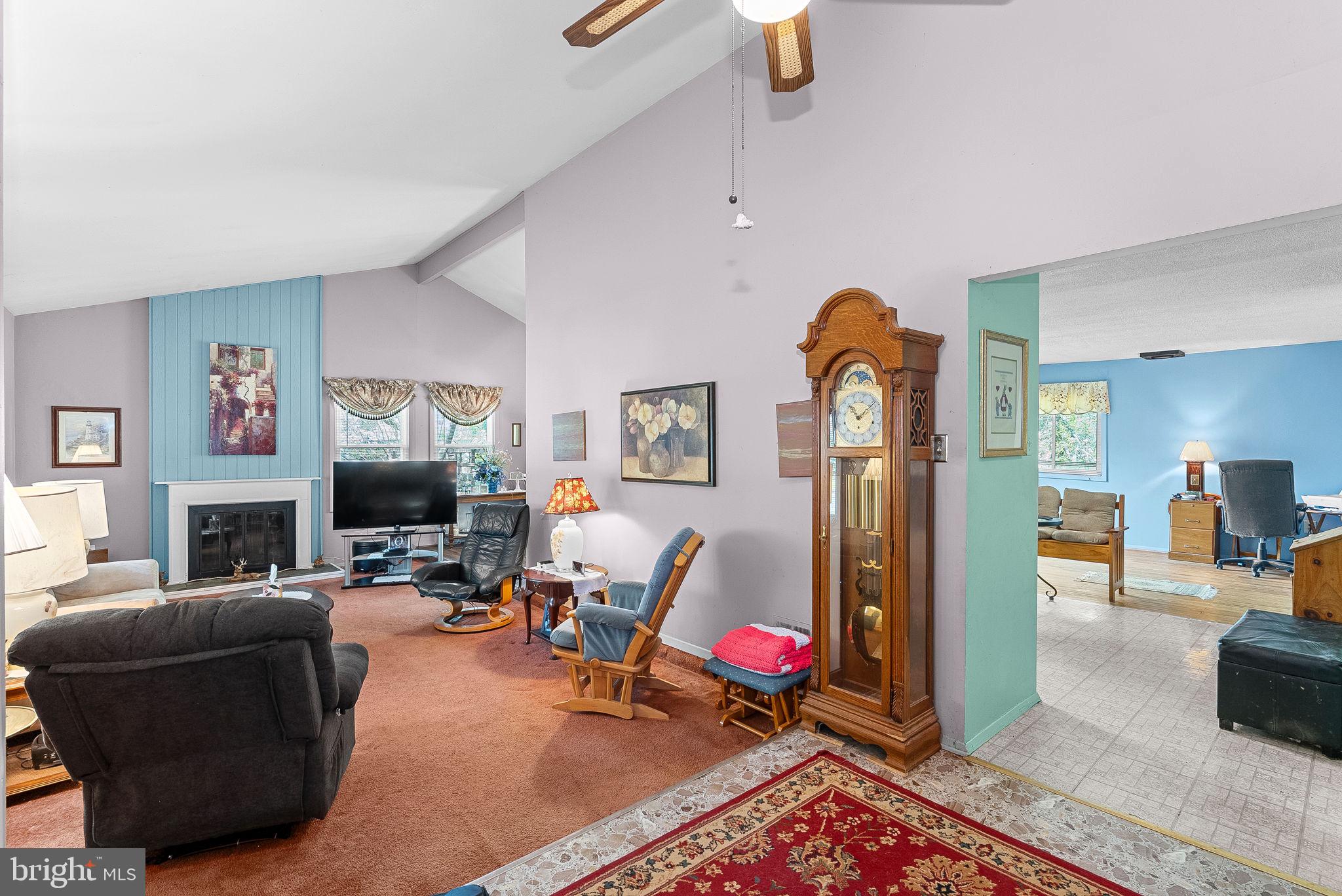 SUGARLAND RUN - Residential