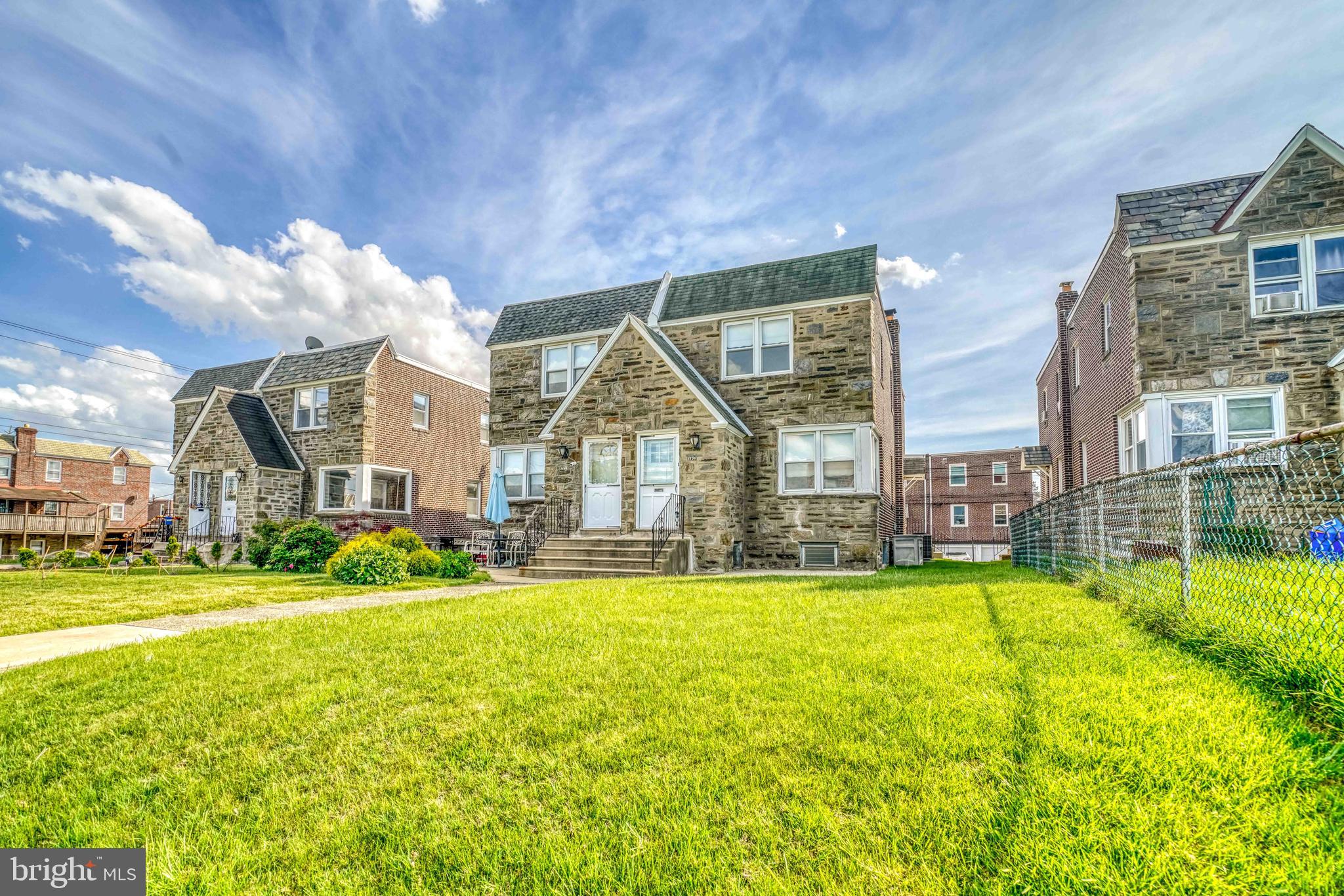 CASTOR GARDENS - Residential