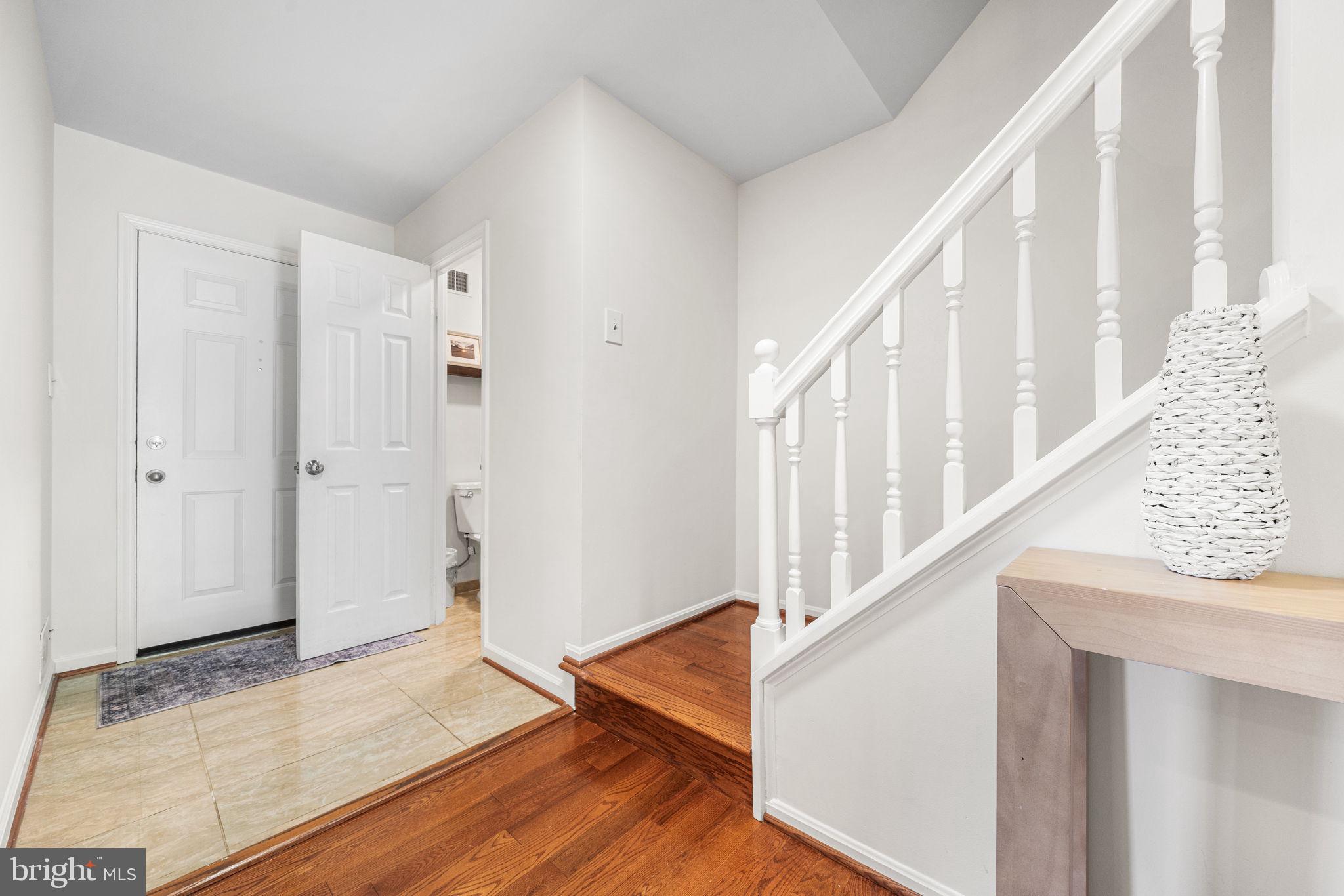 10215 PROVINCETOWN COURT