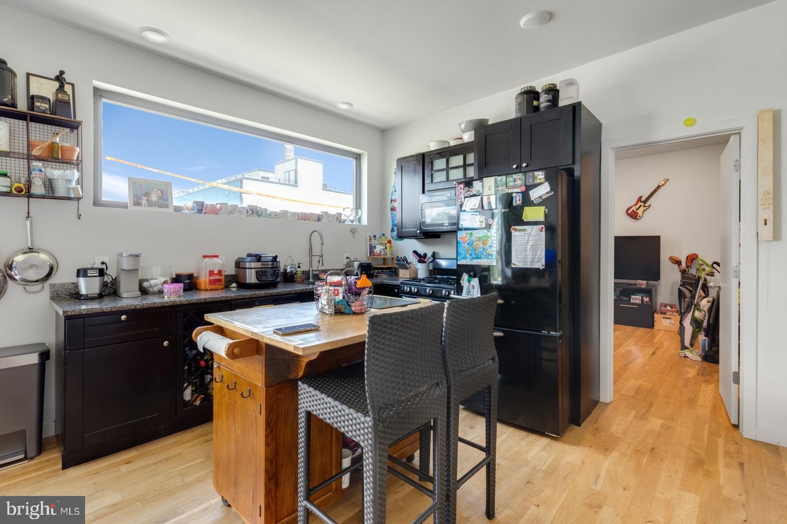 NORRIS SQUARE - Residential Lease