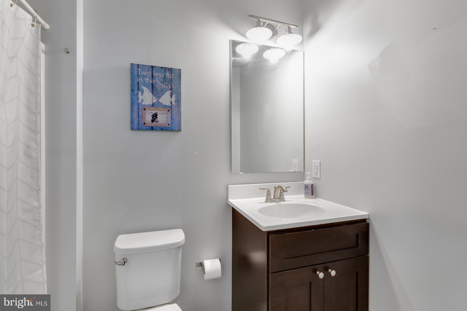 NORRIS SQUARE - Residential Lease