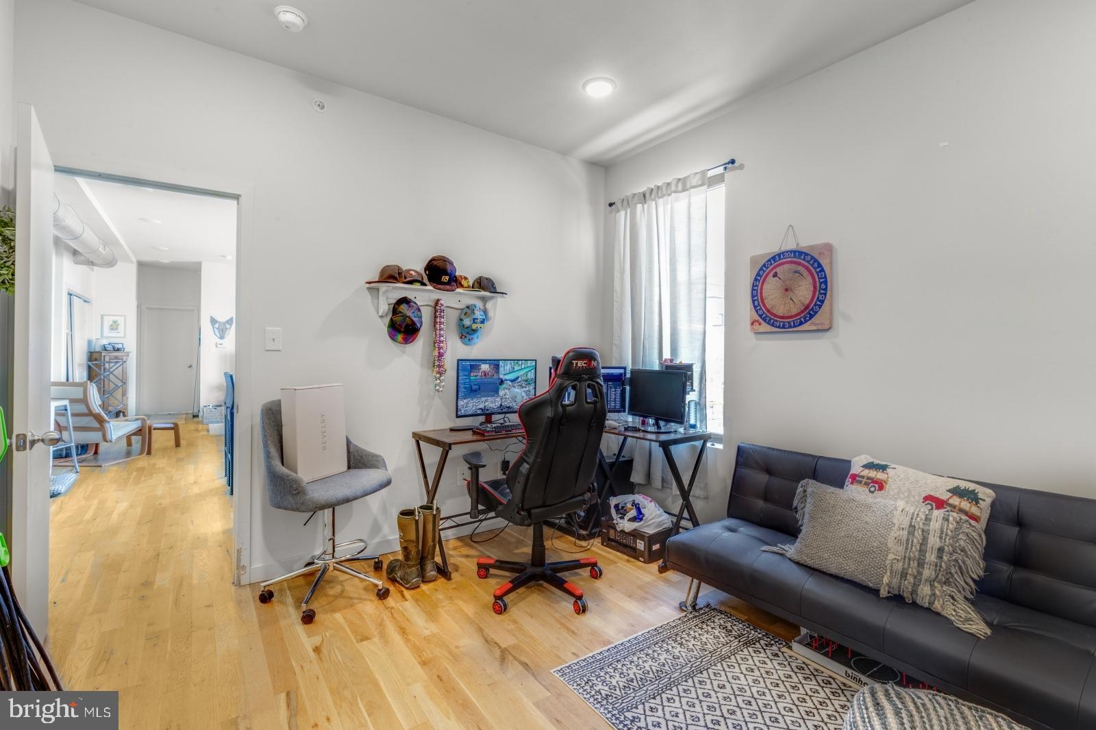 NORRIS SQUARE - Residential Lease