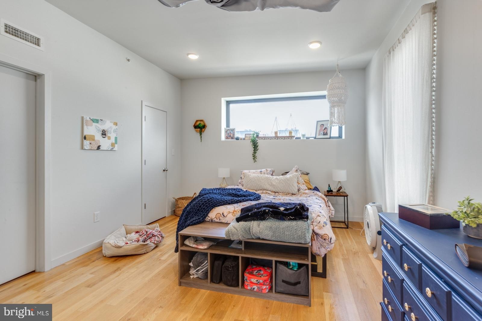 NORRIS SQUARE - Residential Lease