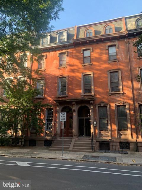 FITLER SQUARE - Residential Lease