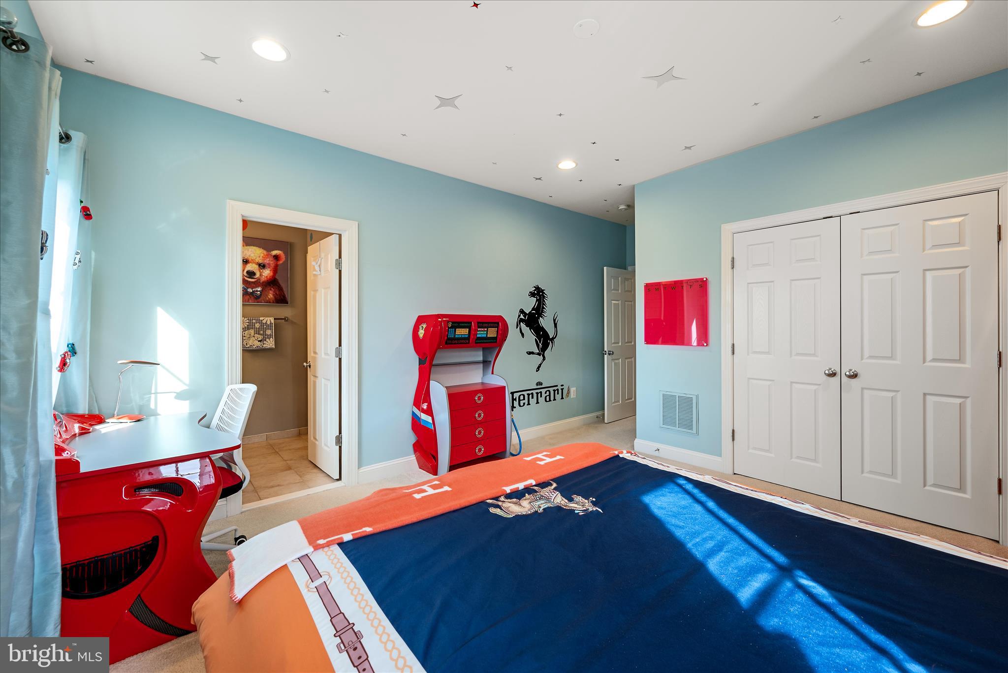 WATERFORD CREEK - Residential