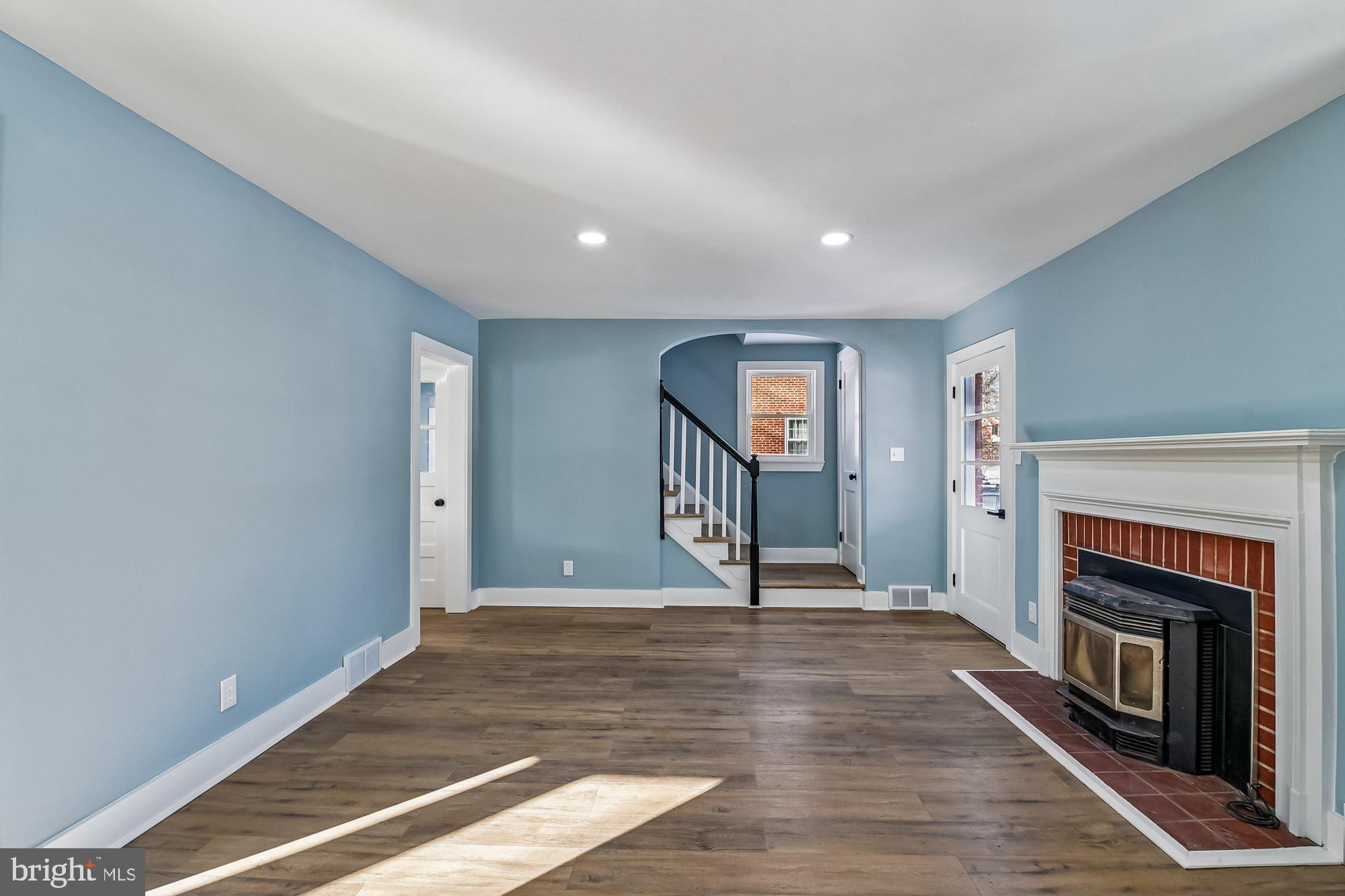 DUNMORE ESTATES - Residential