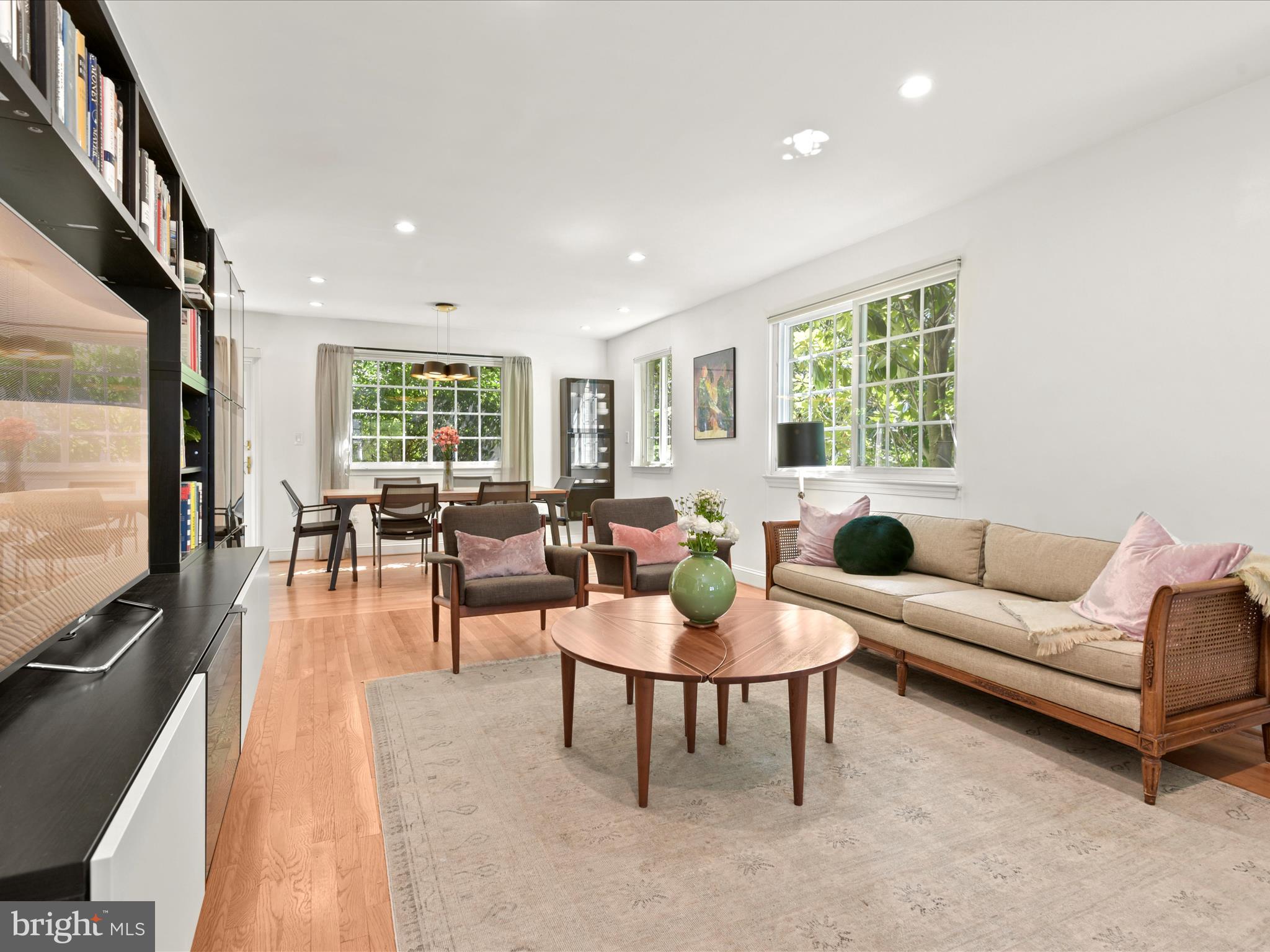 SHIRLEY WOODS - Residential