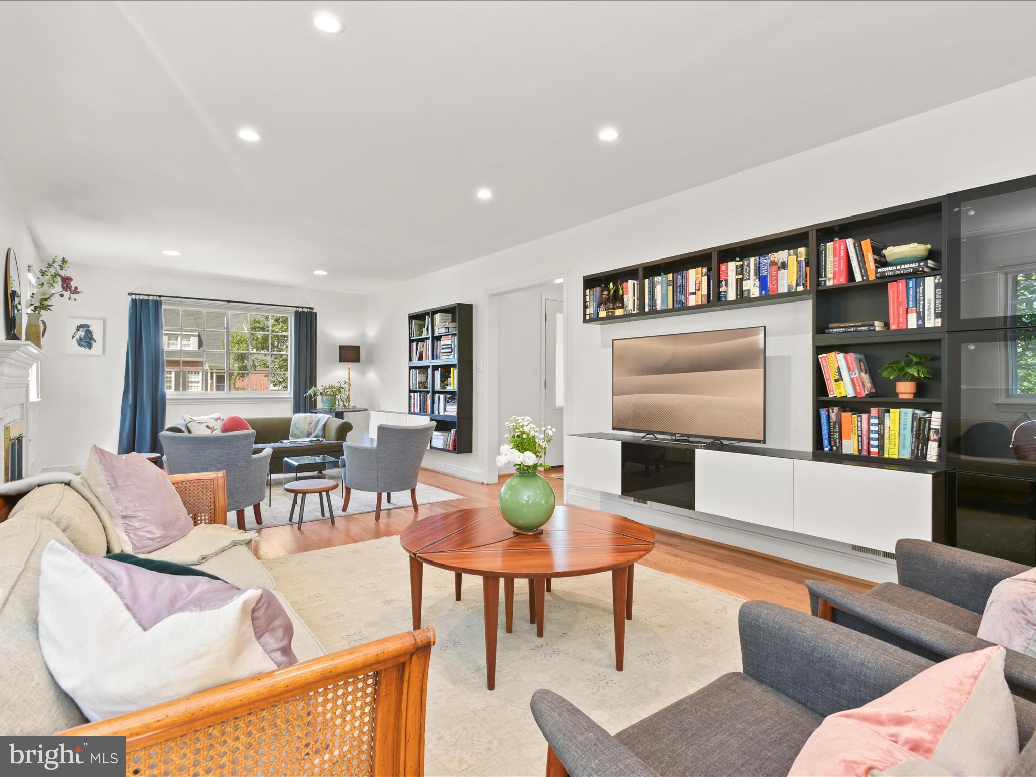 SHIRLEY WOODS - Residential