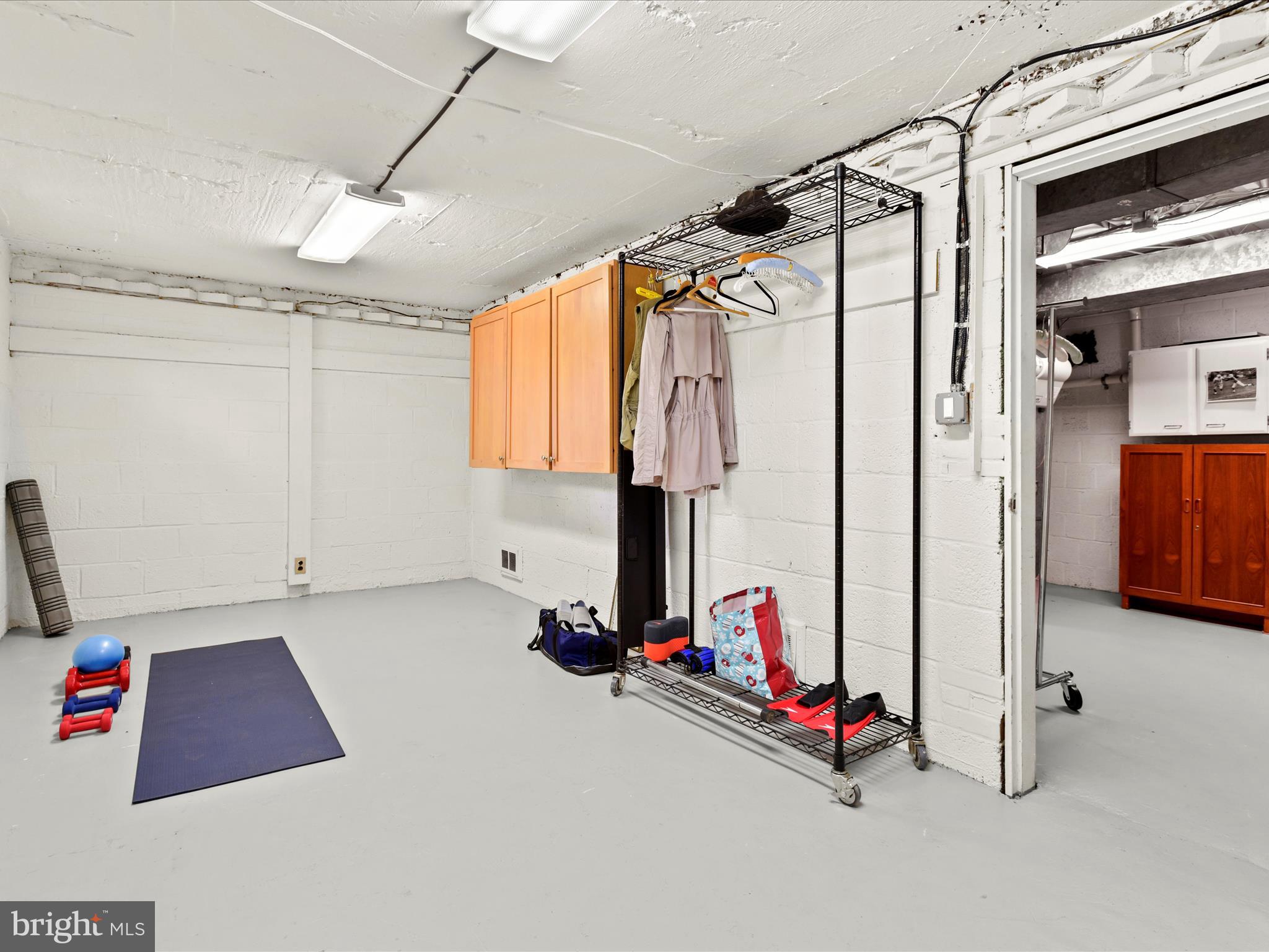 SHIRLEY WOODS - Residential