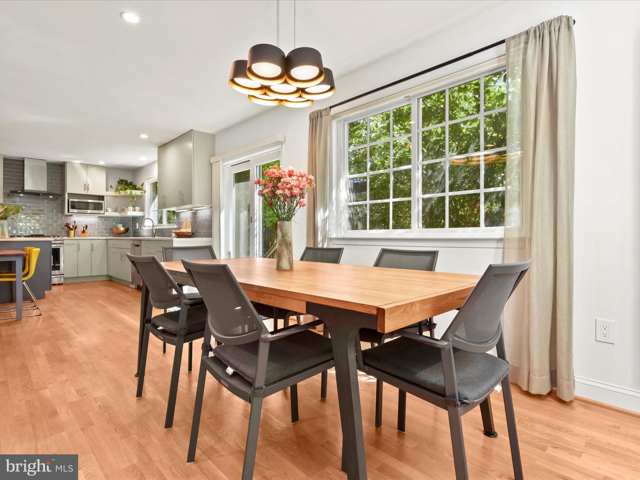 SHIRLEY WOODS - Residential