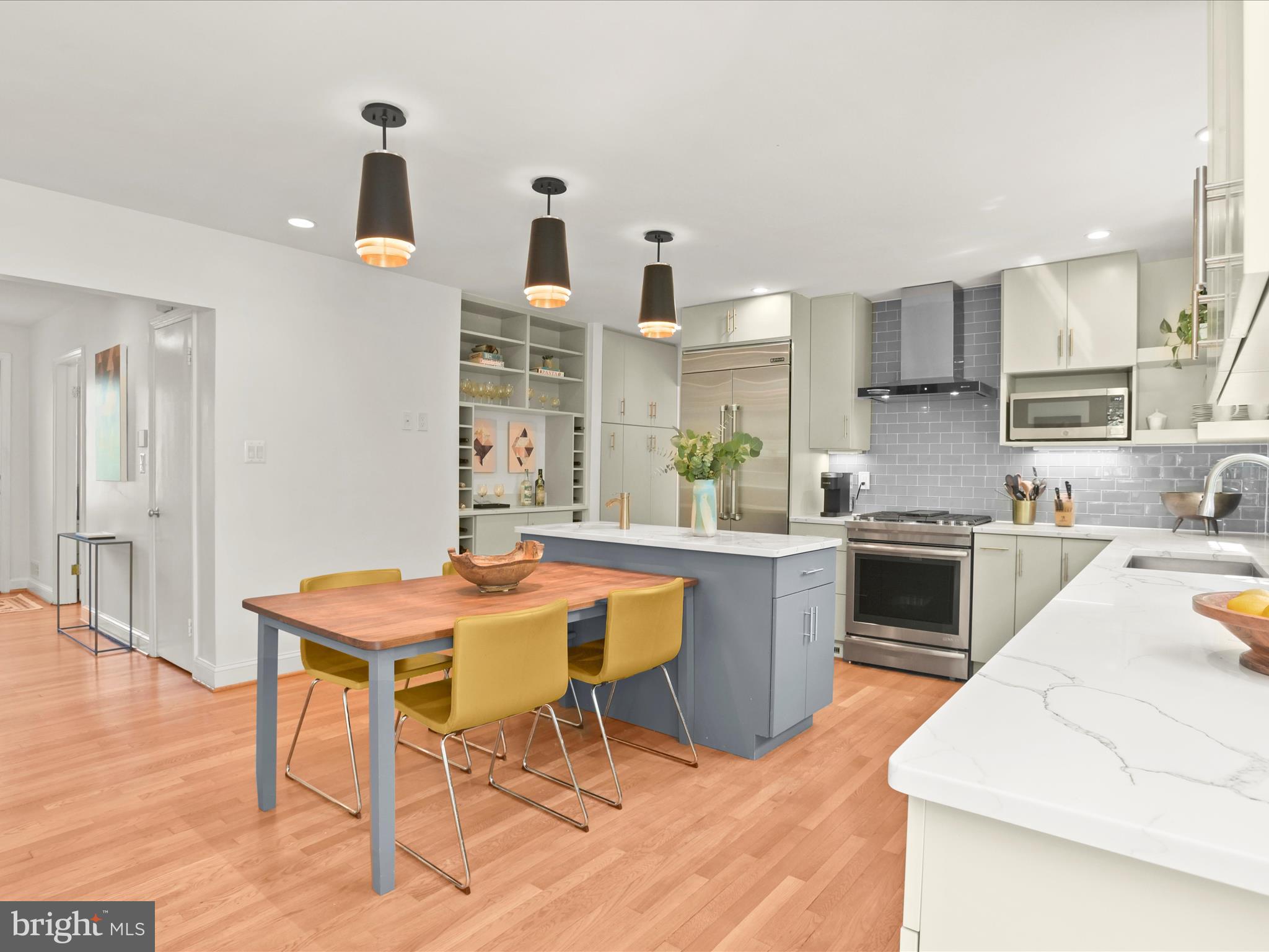 SHIRLEY WOODS - Residential