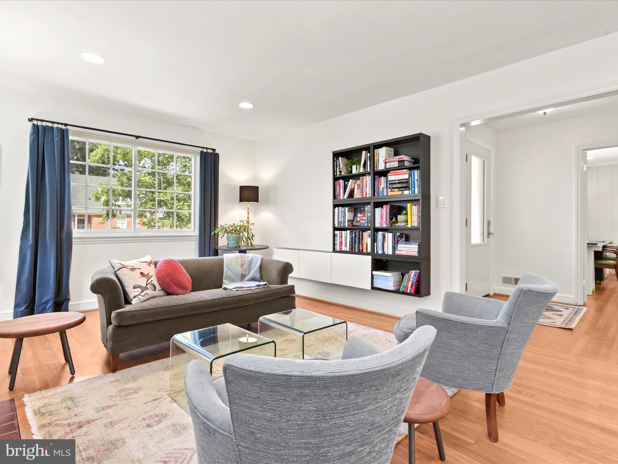 SHIRLEY WOODS - Residential