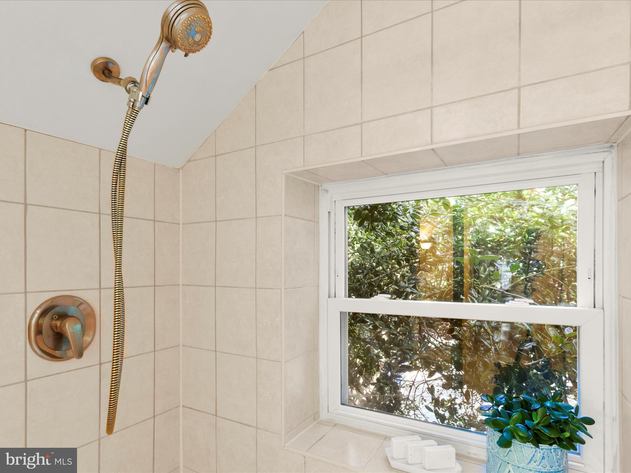 SHIRLEY WOODS - Residential