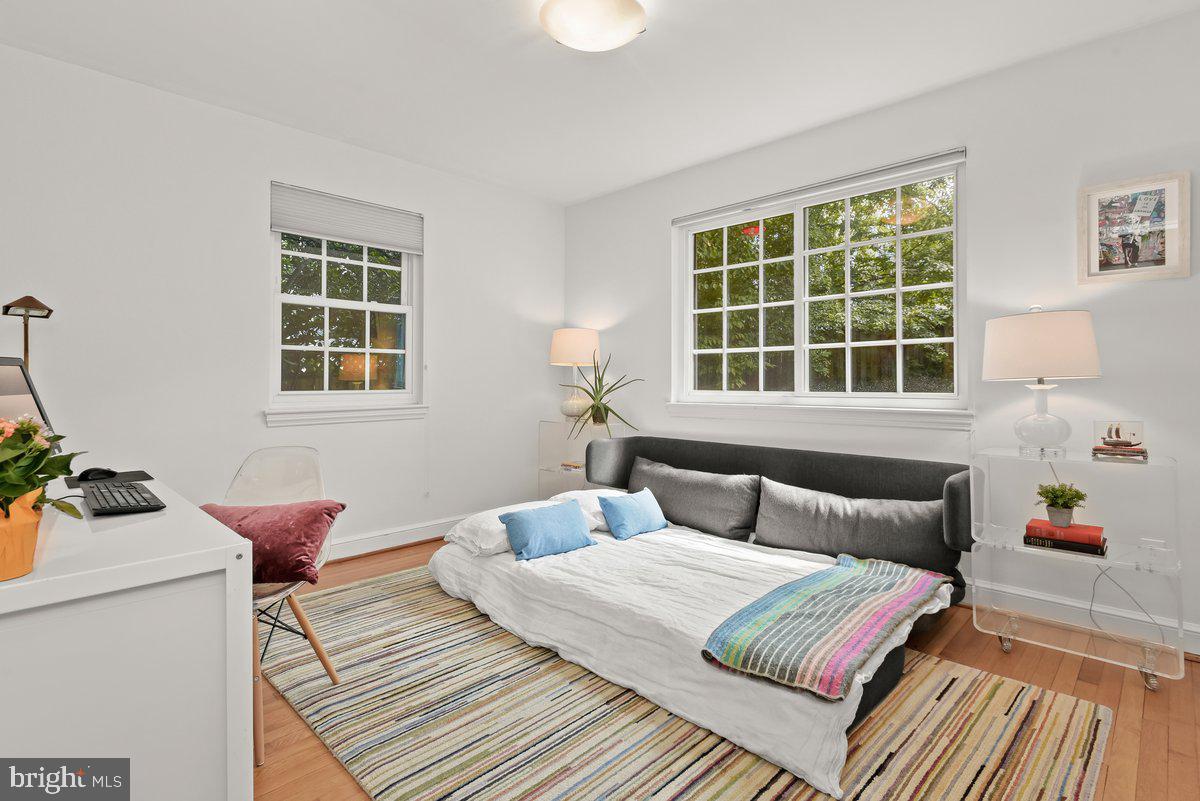 SHIRLEY WOODS - Residential