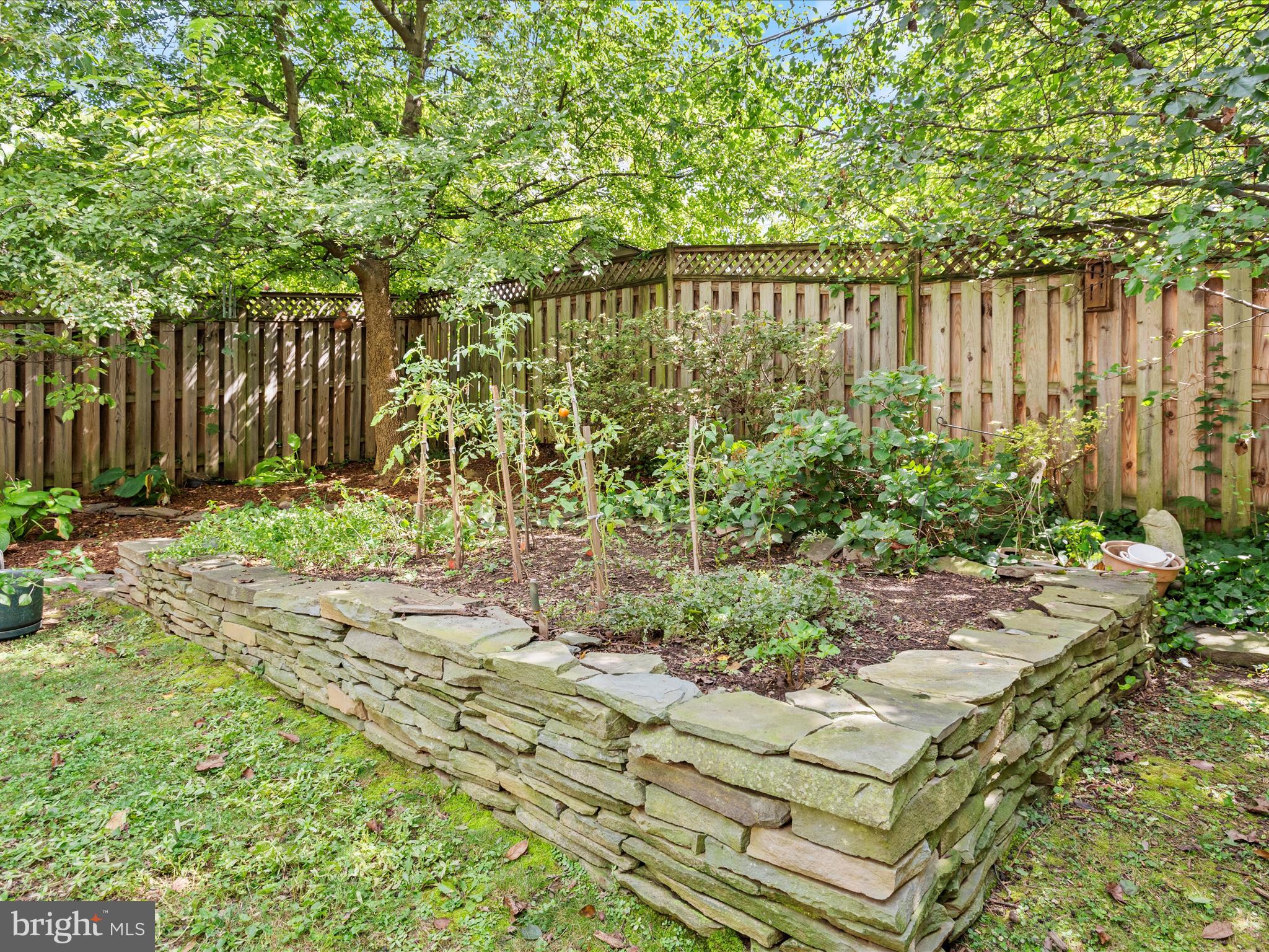 SHIRLEY WOODS - Residential