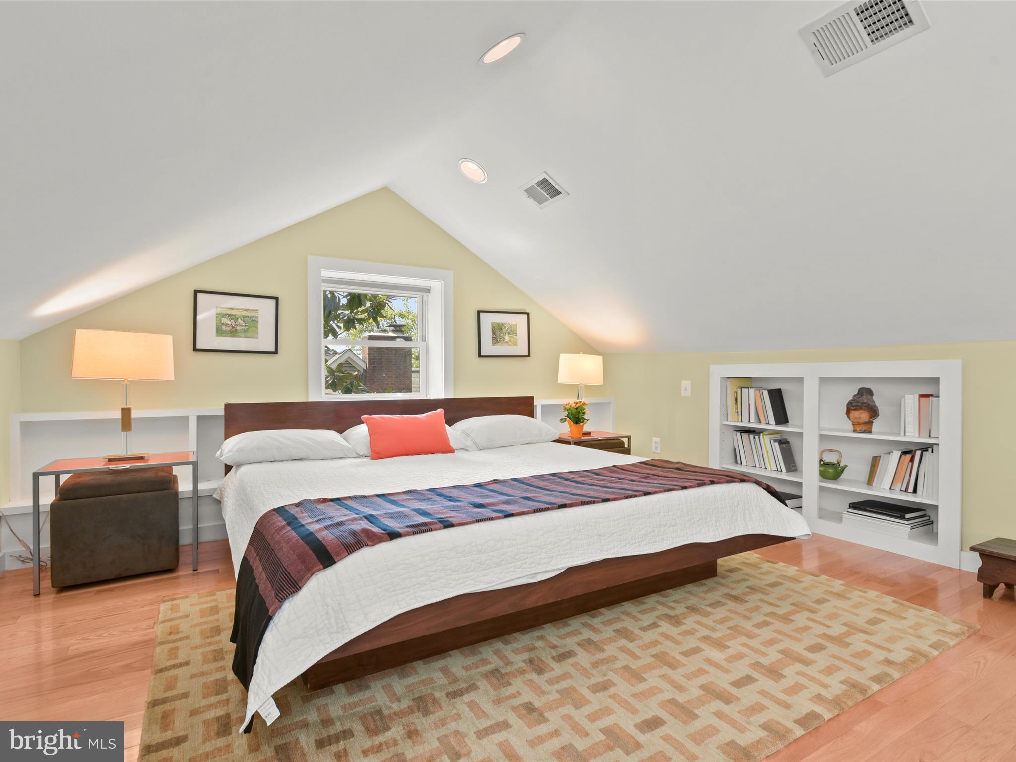 SHIRLEY WOODS - Residential