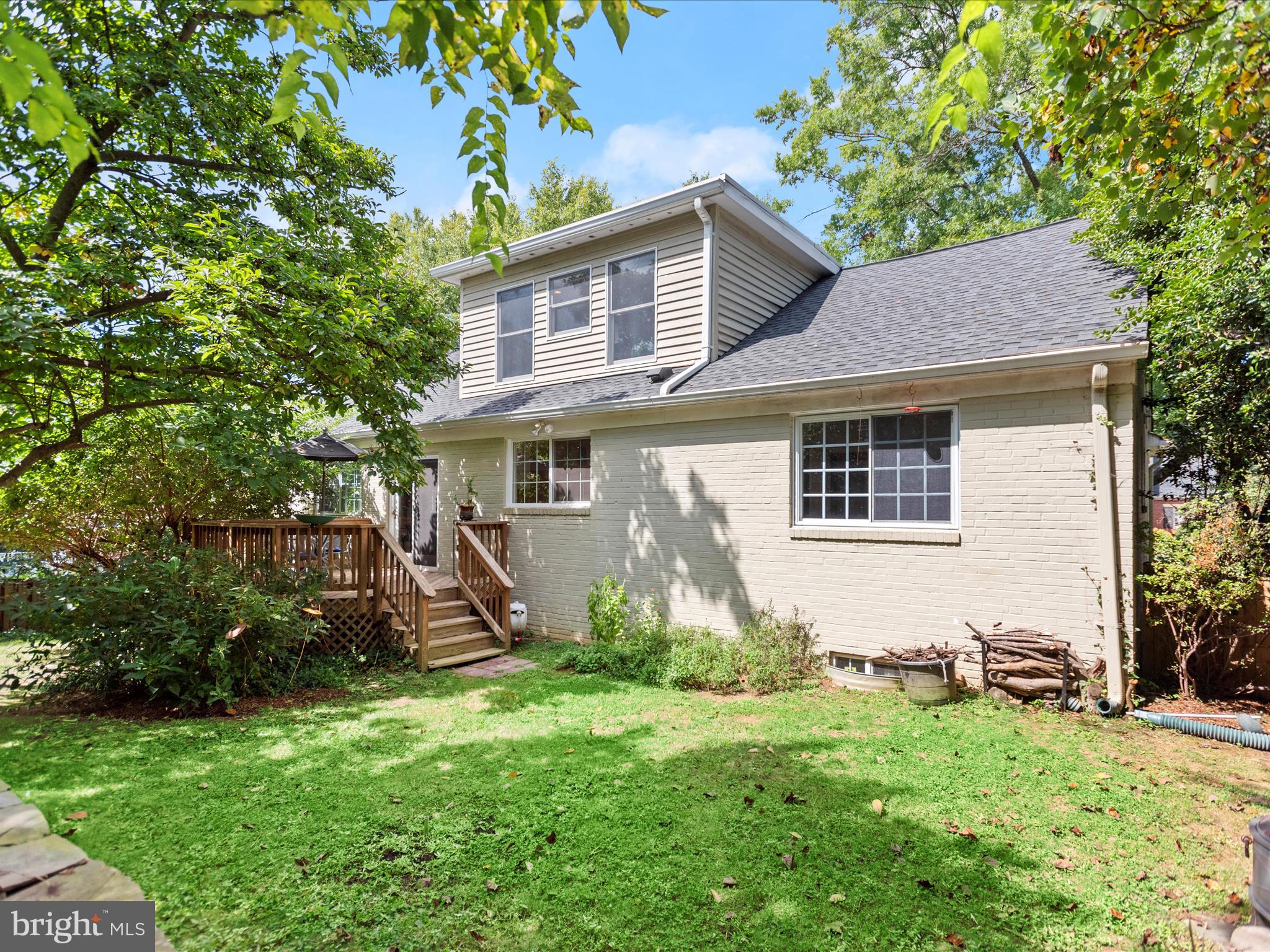 SHIRLEY WOODS - Residential