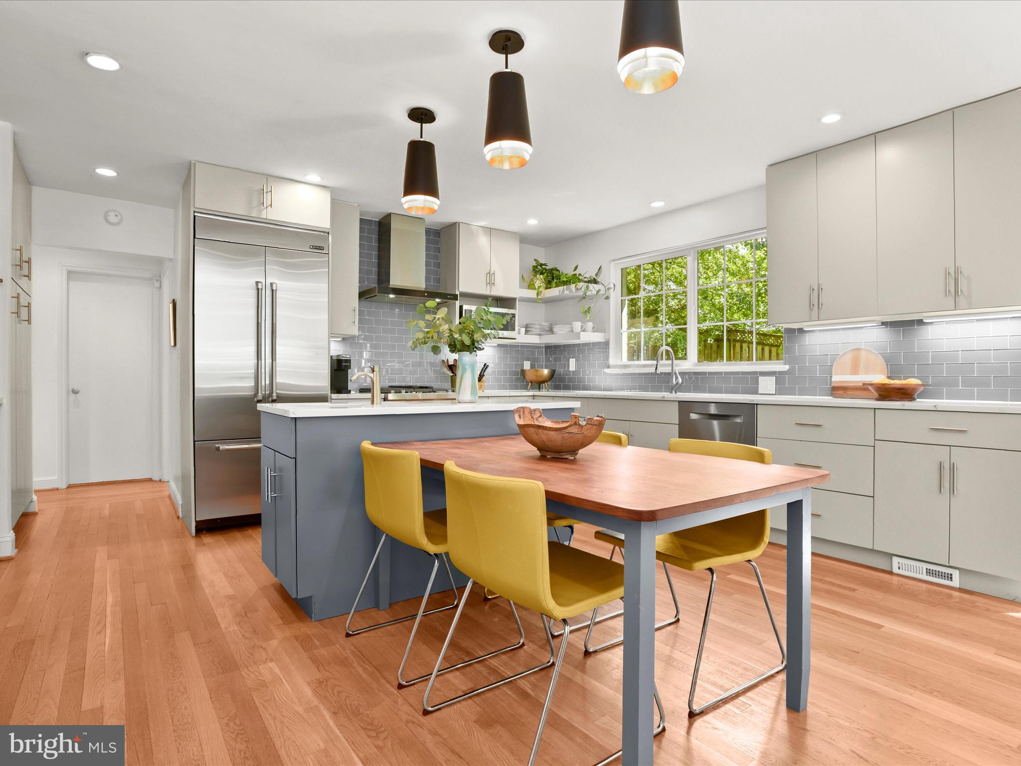 SHIRLEY WOODS - Residential