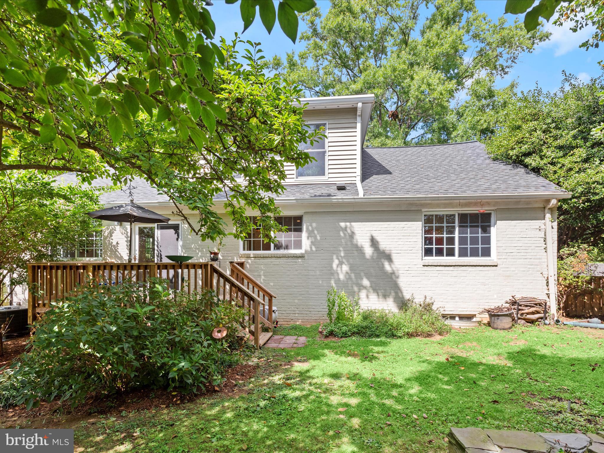 SHIRLEY WOODS - Residential