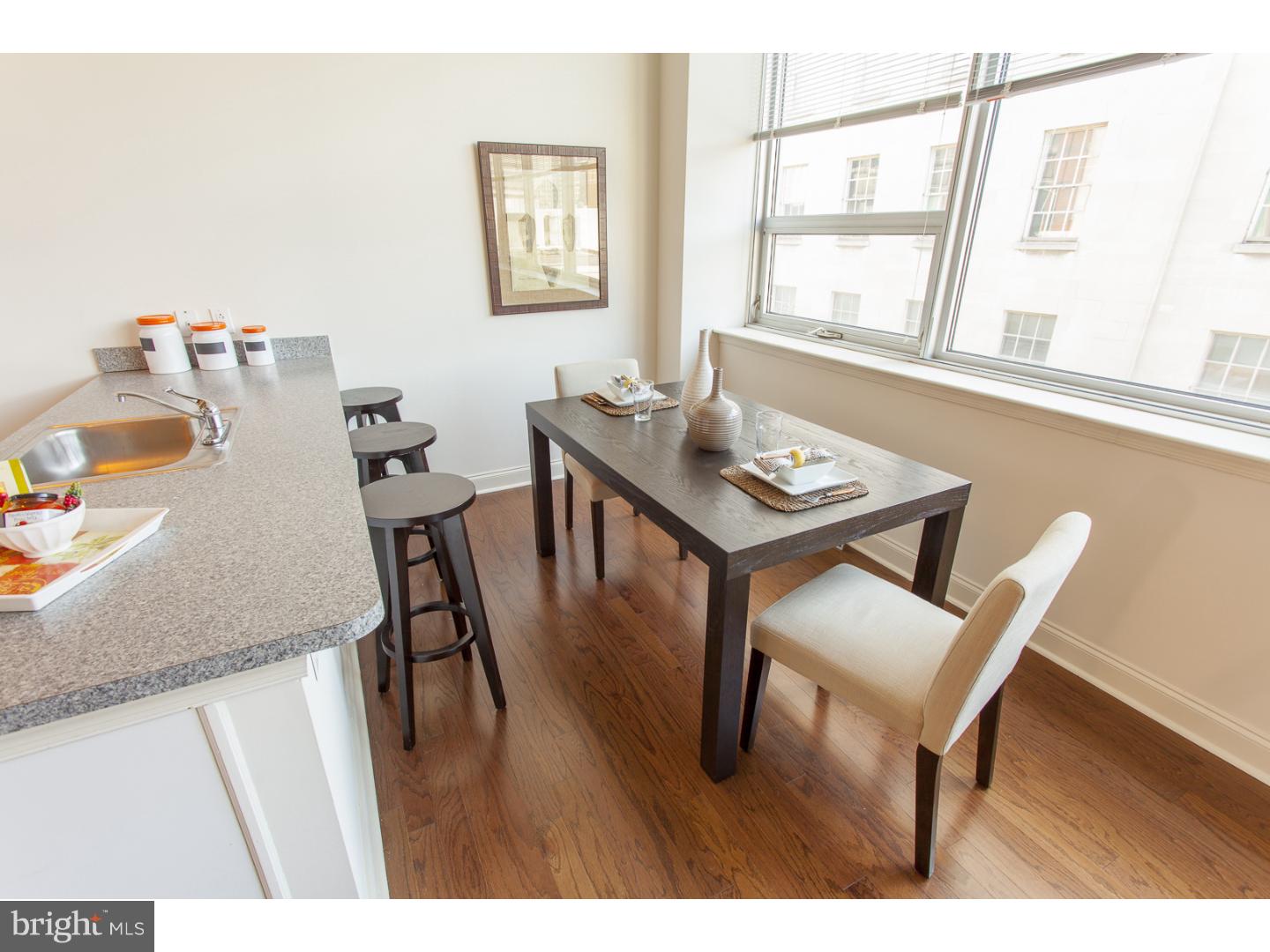 CHINATOWN - Residential Lease