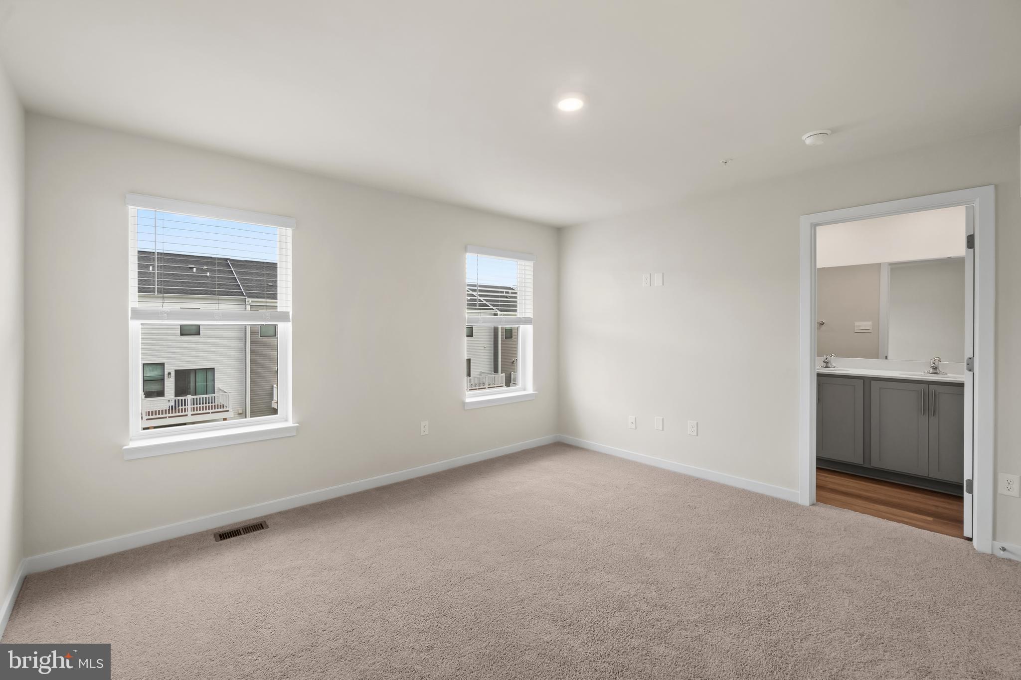 PINEGROVE - Residential